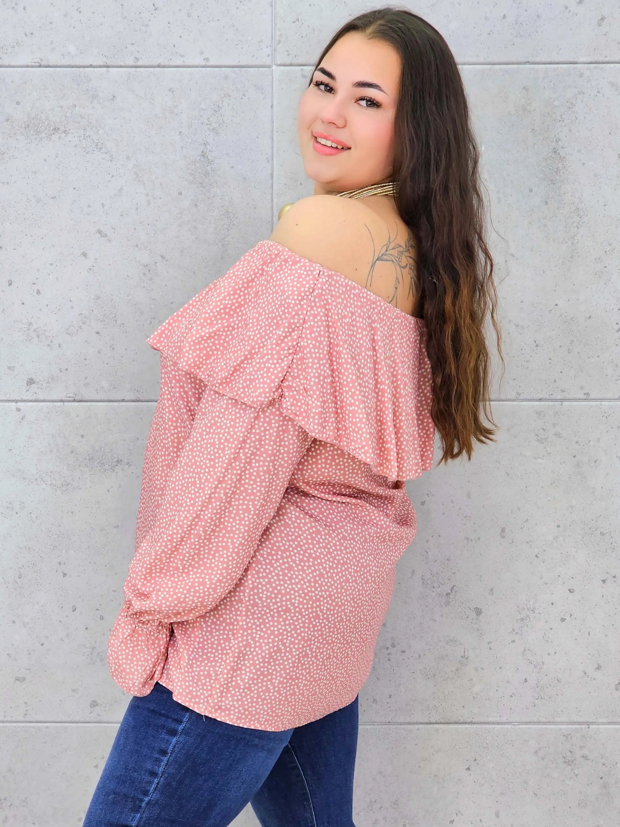 Bluzka plus size – hiszpanka o zwiewnym i kobiecym fasonie XXL Stylowa XL