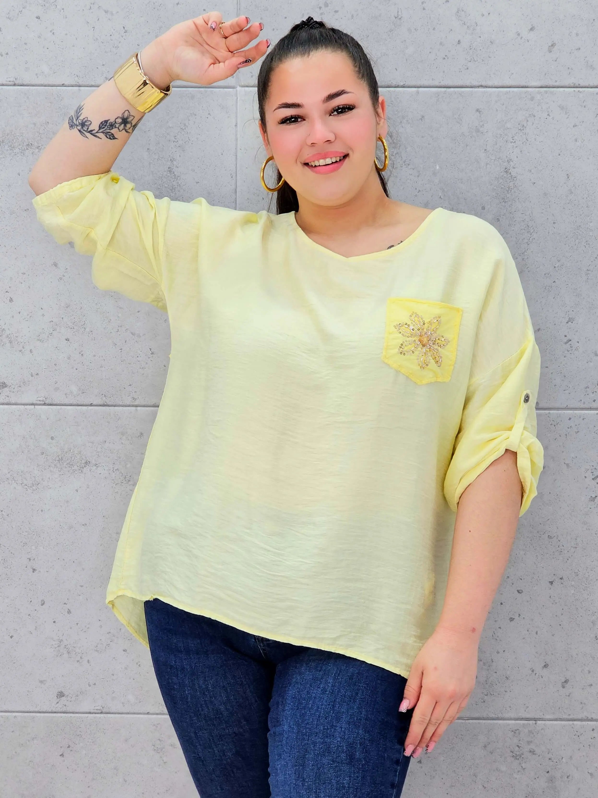 Bluzka plus size – lekka, zwiewna i stylowa Stylowa XL