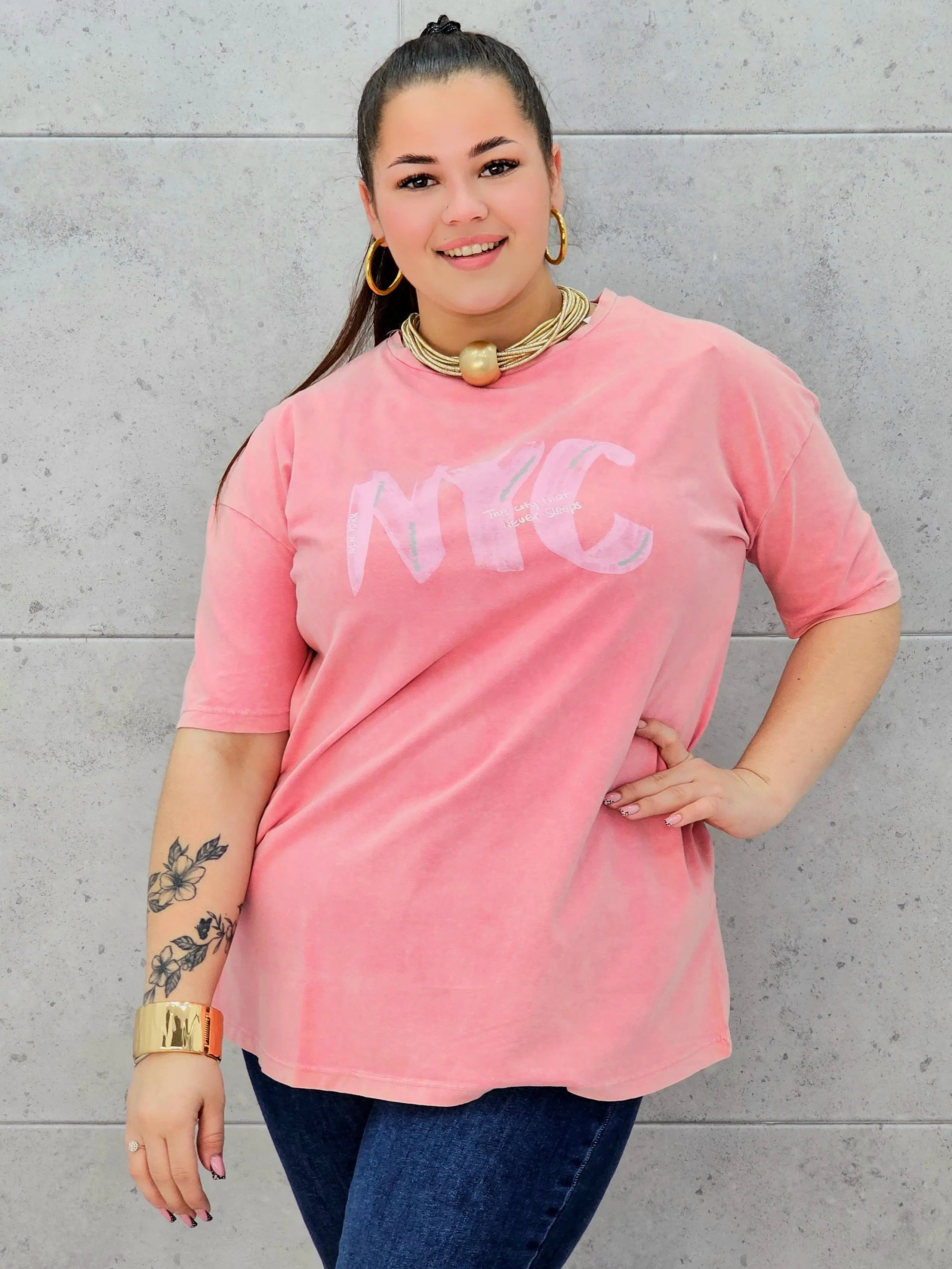 Bluzka plus size – miejski luz i wygoda w stylu casual Stylowa XL