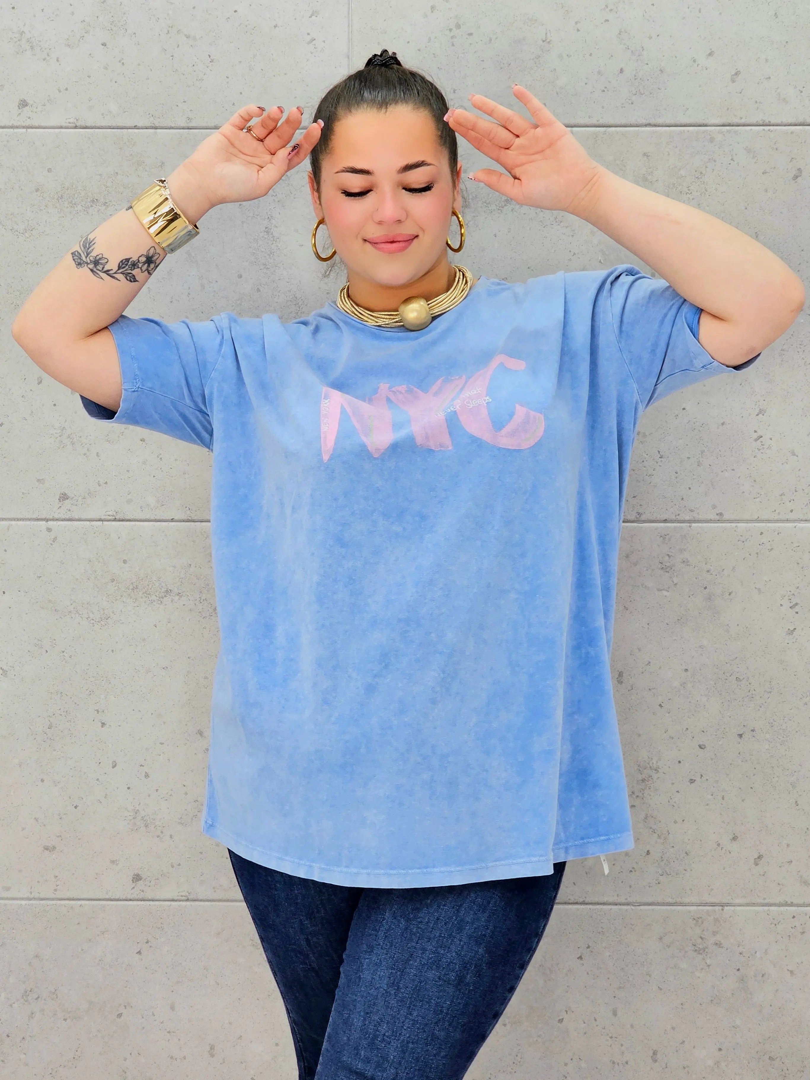 Bluzka plus size – miejski luz i wygoda w stylu casual Stylowa XL