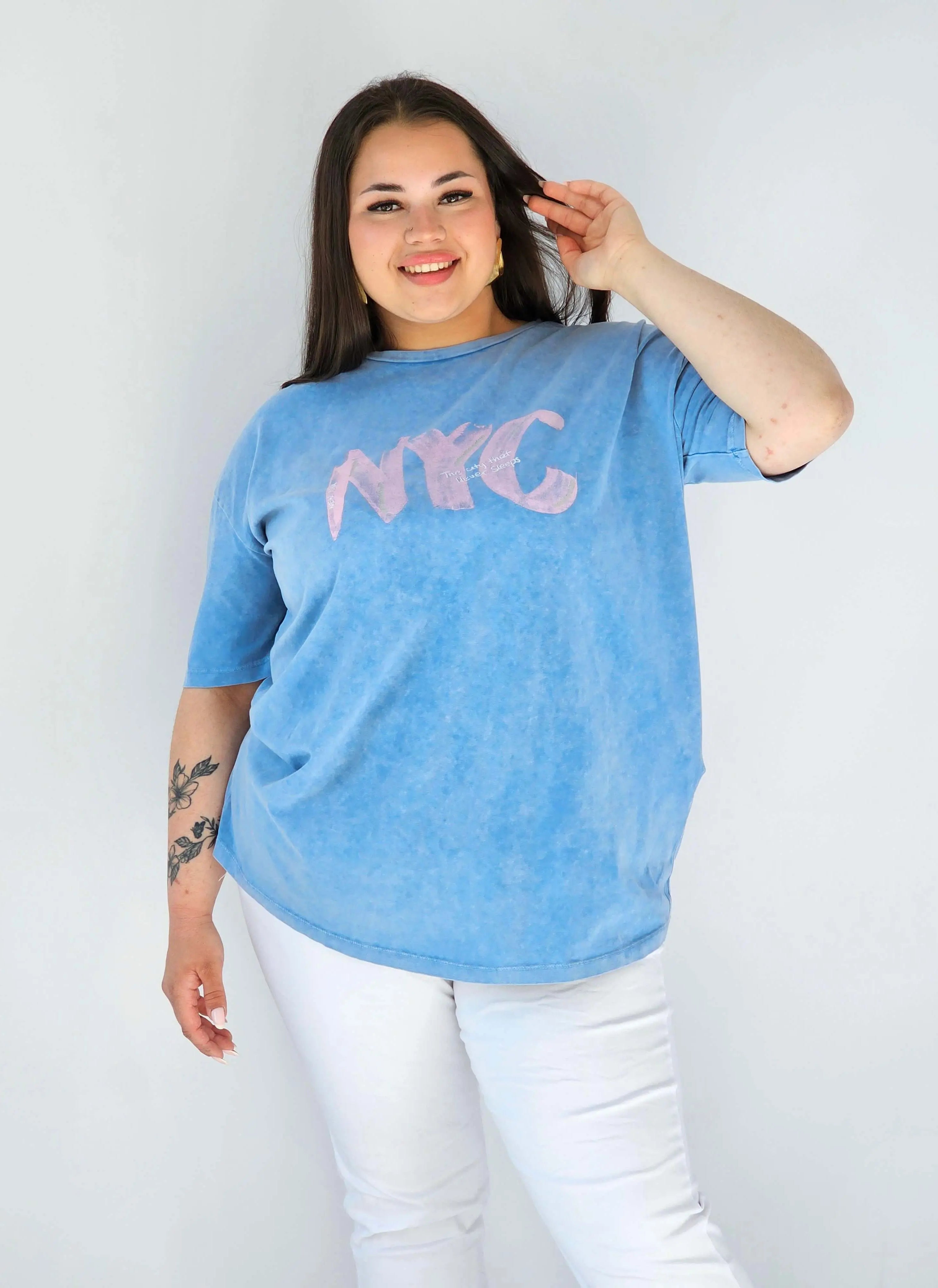 Bluzka plus size – miejski luz i wygoda w stylu casual Stylowa XL