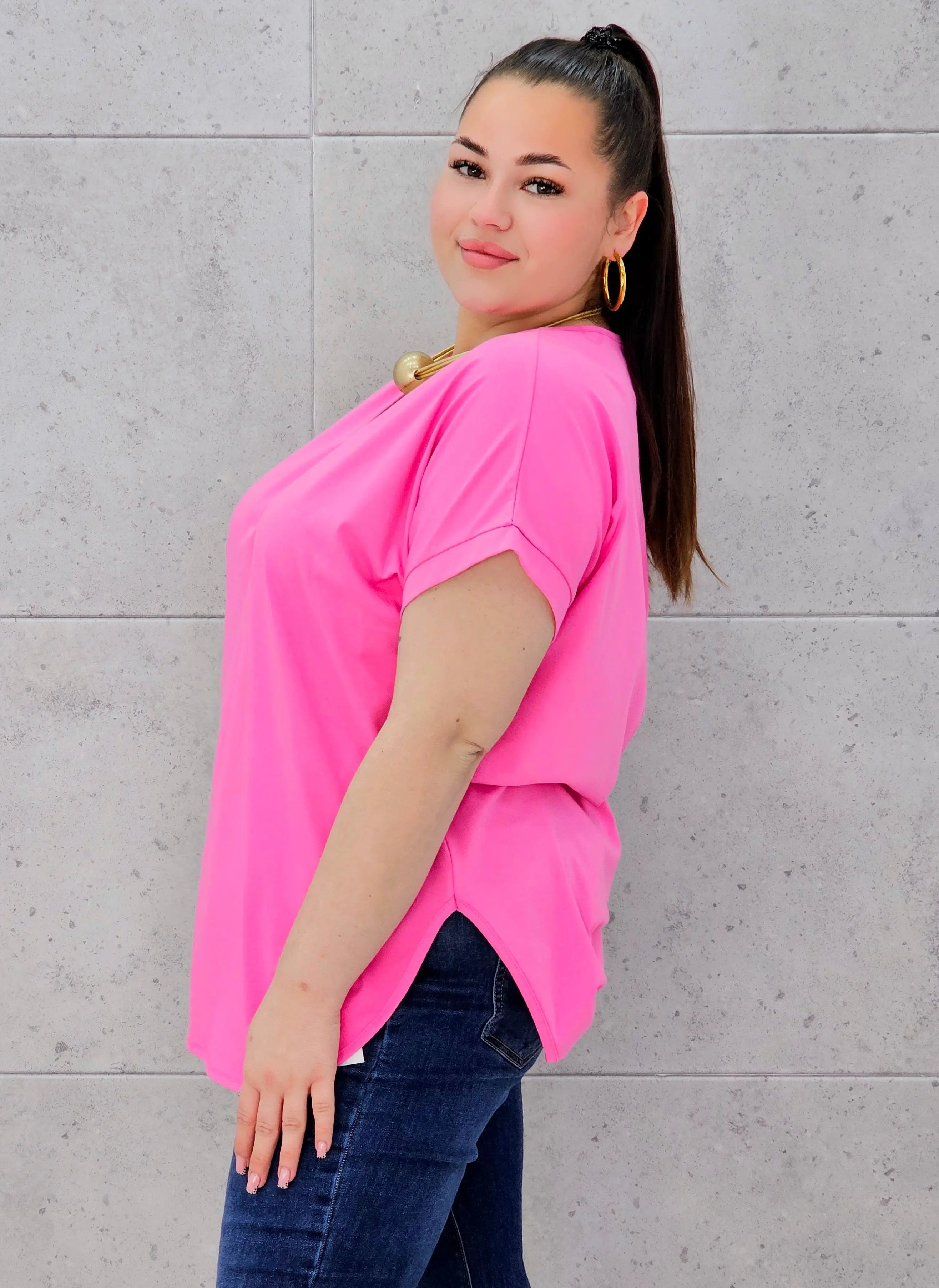 Bluzka plus size – wygodny model oversize dla sylwetek XXL Stylowa XL