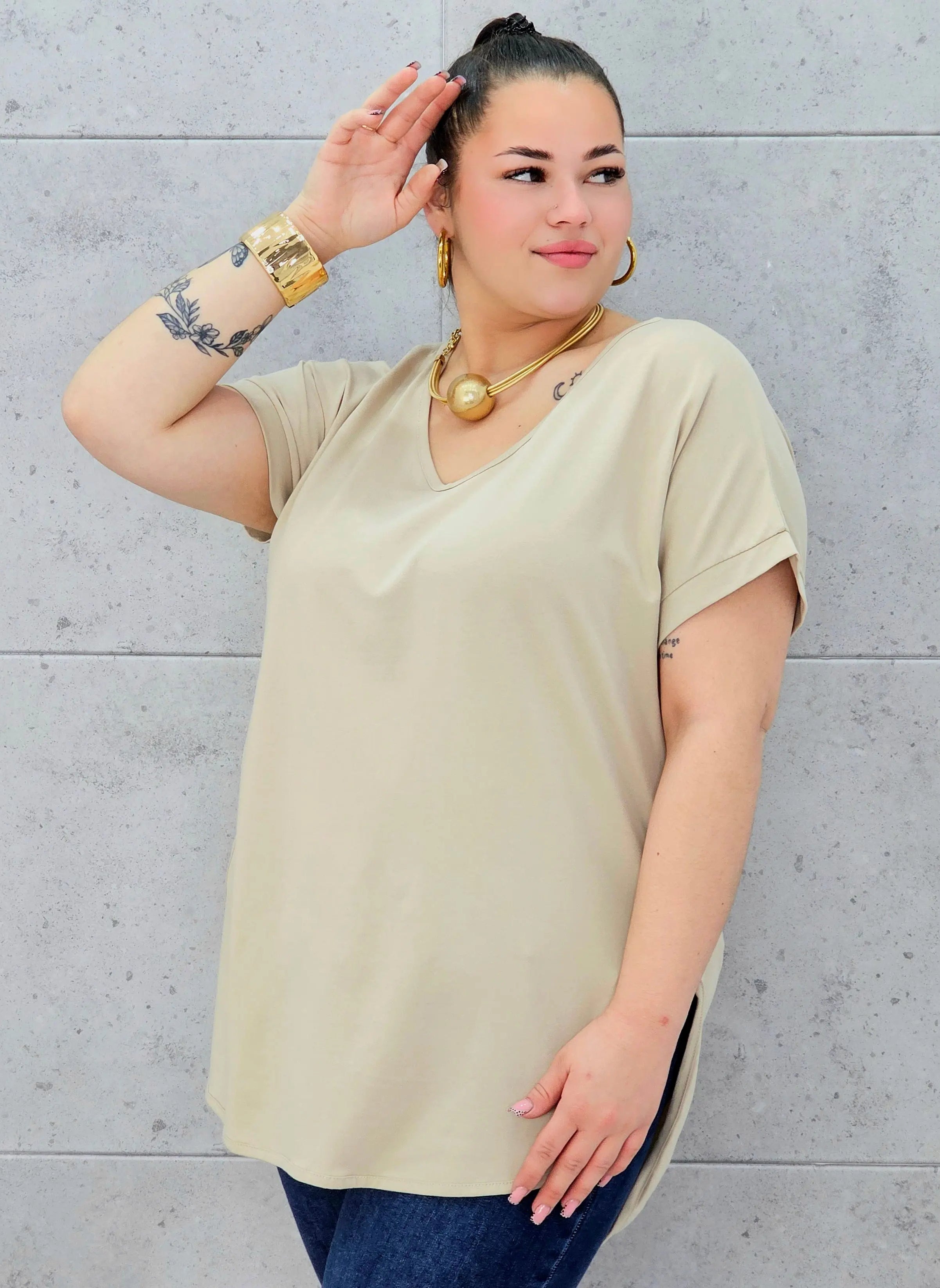 Bluzka plus size – wygodny model oversize dla sylwetek XXL Stylowa XL