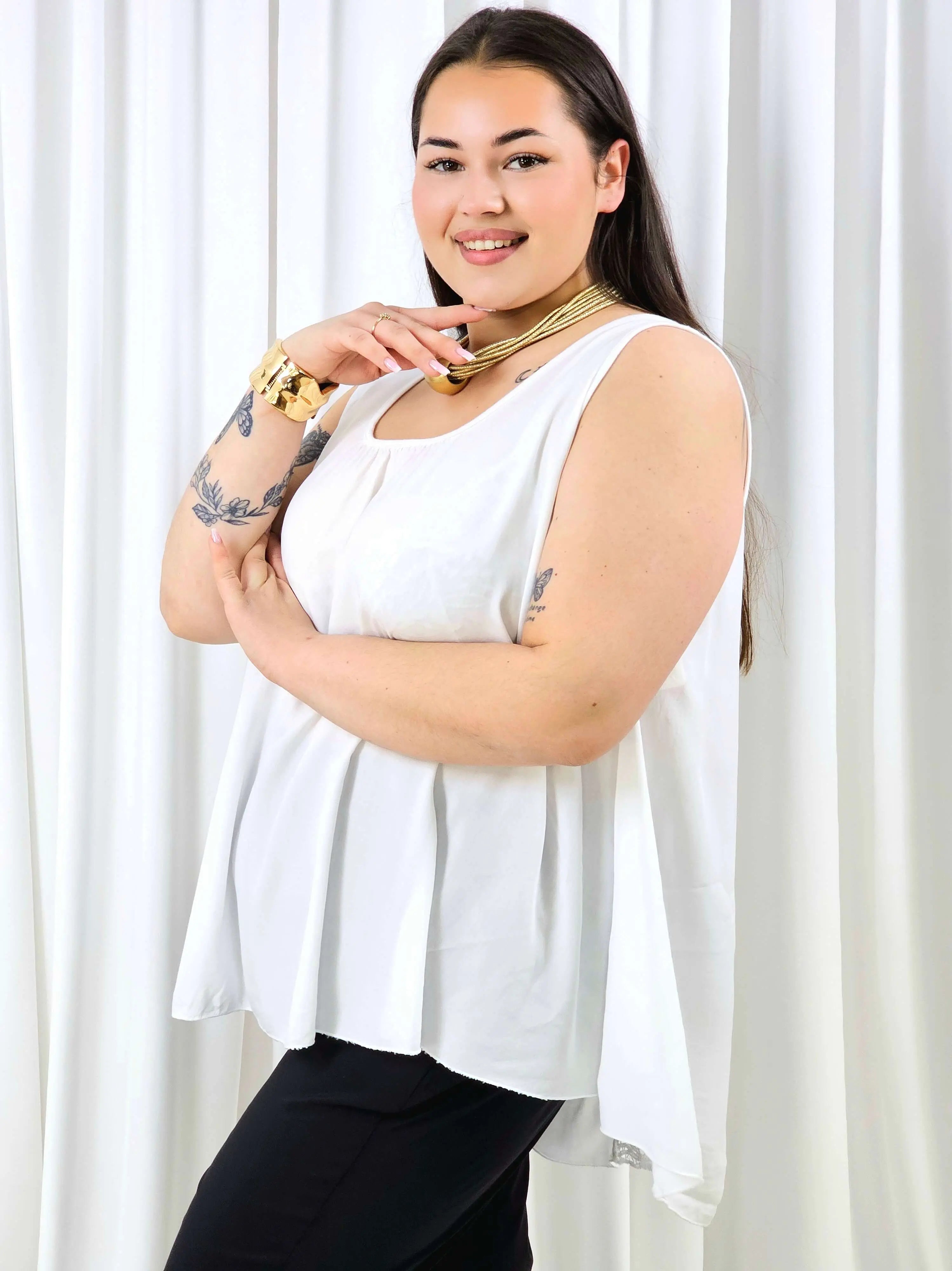 Bluzka plus size bez rękawów z koronką na plecach – lekka tunika XXL Stylowa XL