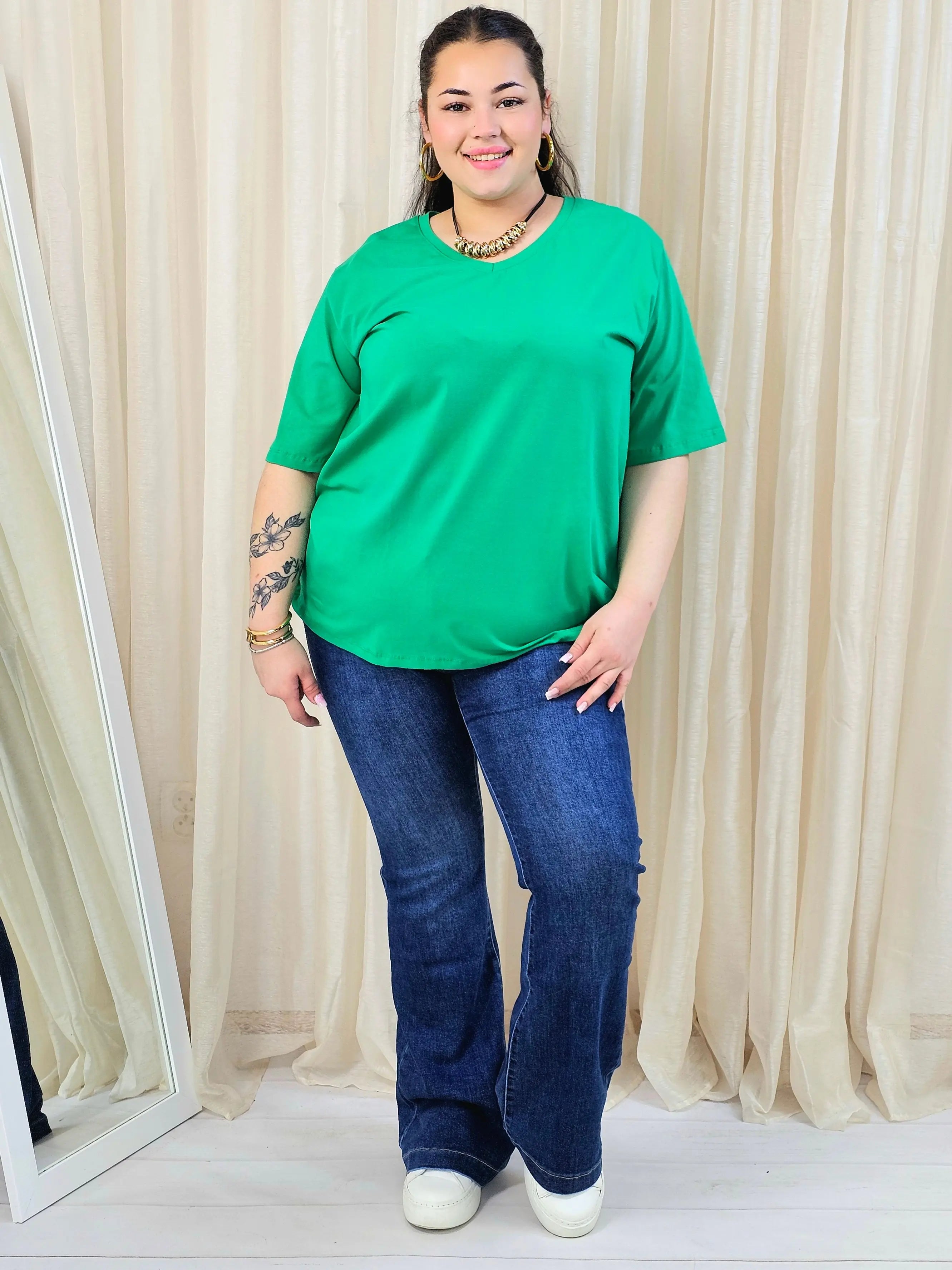 Bluzka plus size gładka z dekoltem V – klasyczna bluzka damska XXL w wielu kolorach Stylowa XL