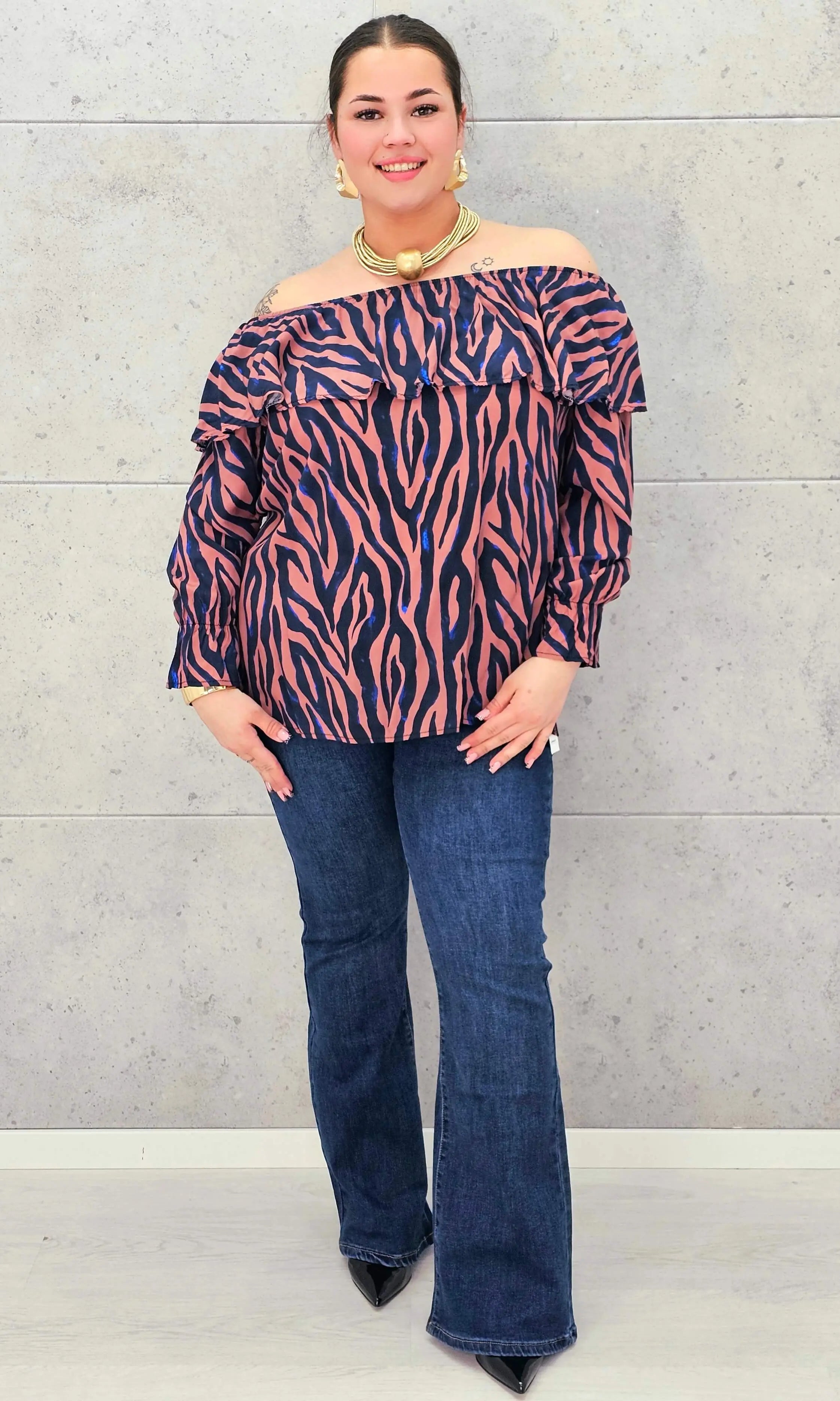 Bluzka plus size hiszpanka w kolorowy print – modna propozycja dla kobiet XXL Stylowa XL