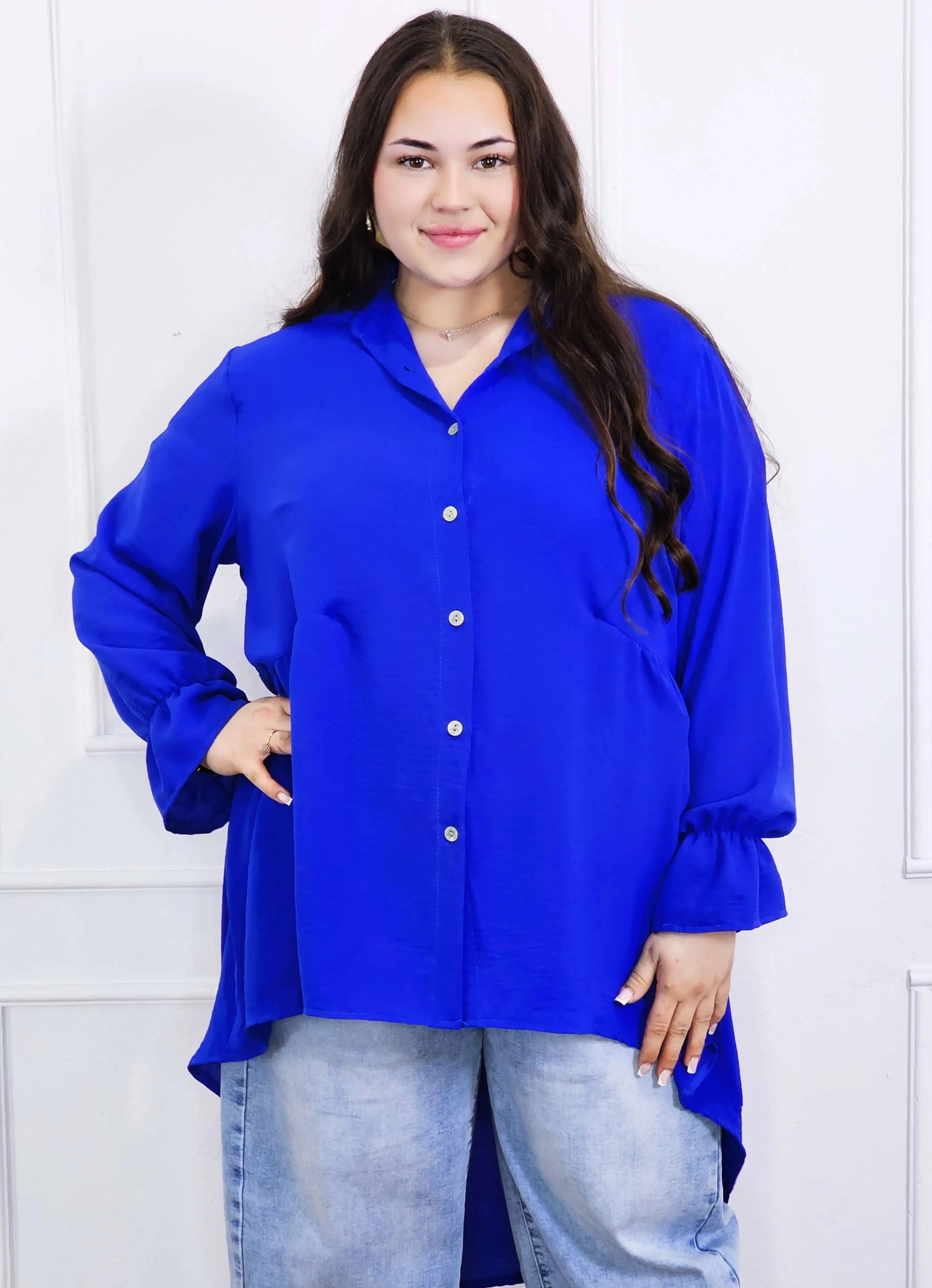 Bluzka plus size koszulowa z dłuższym tyłem – lekka, oversize, na guziki XXL Stylowa XL