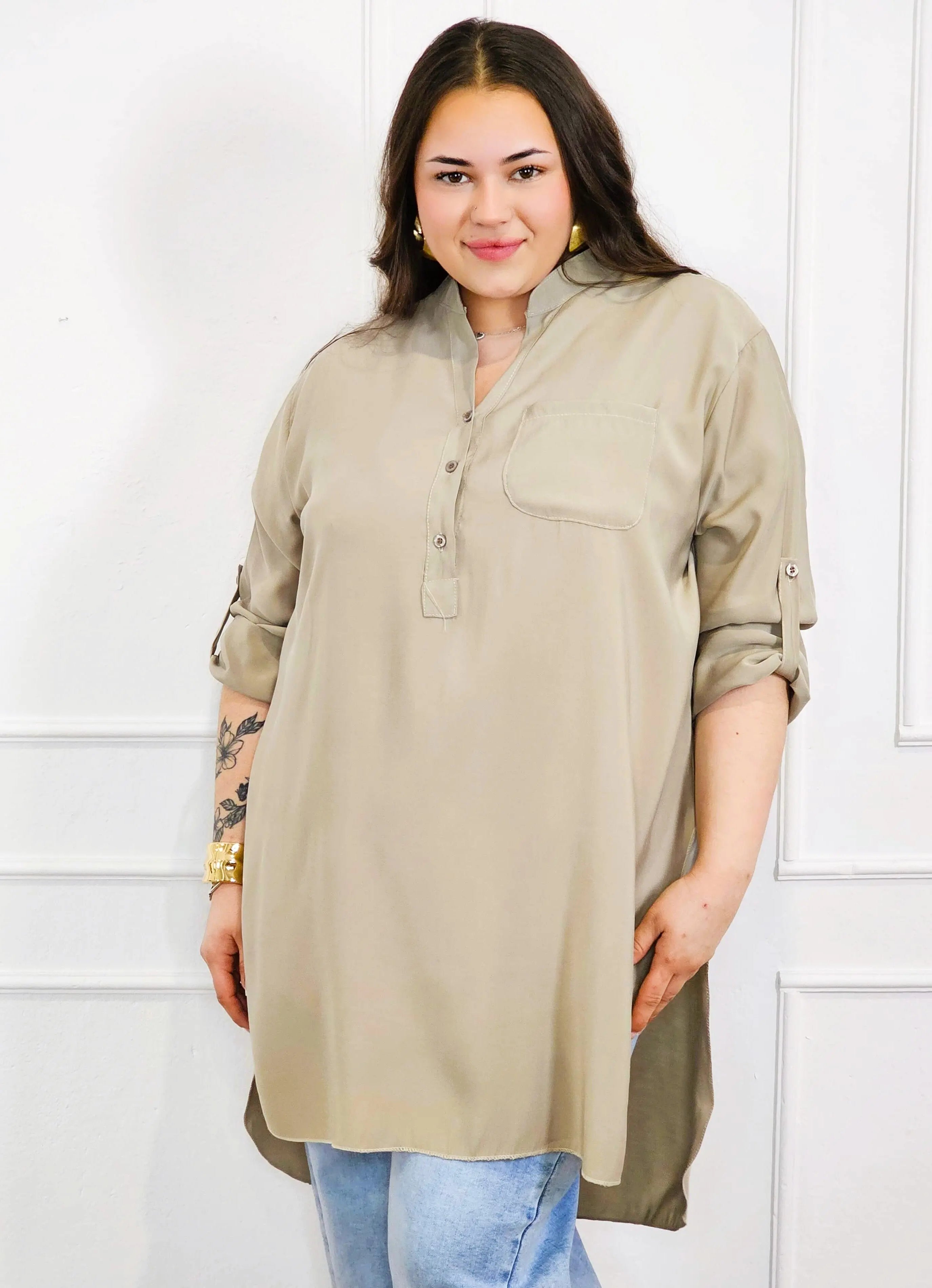 Bluzka plus size koszulowa z dłuższym tyłem – luźny fason XXL Stylowa XL