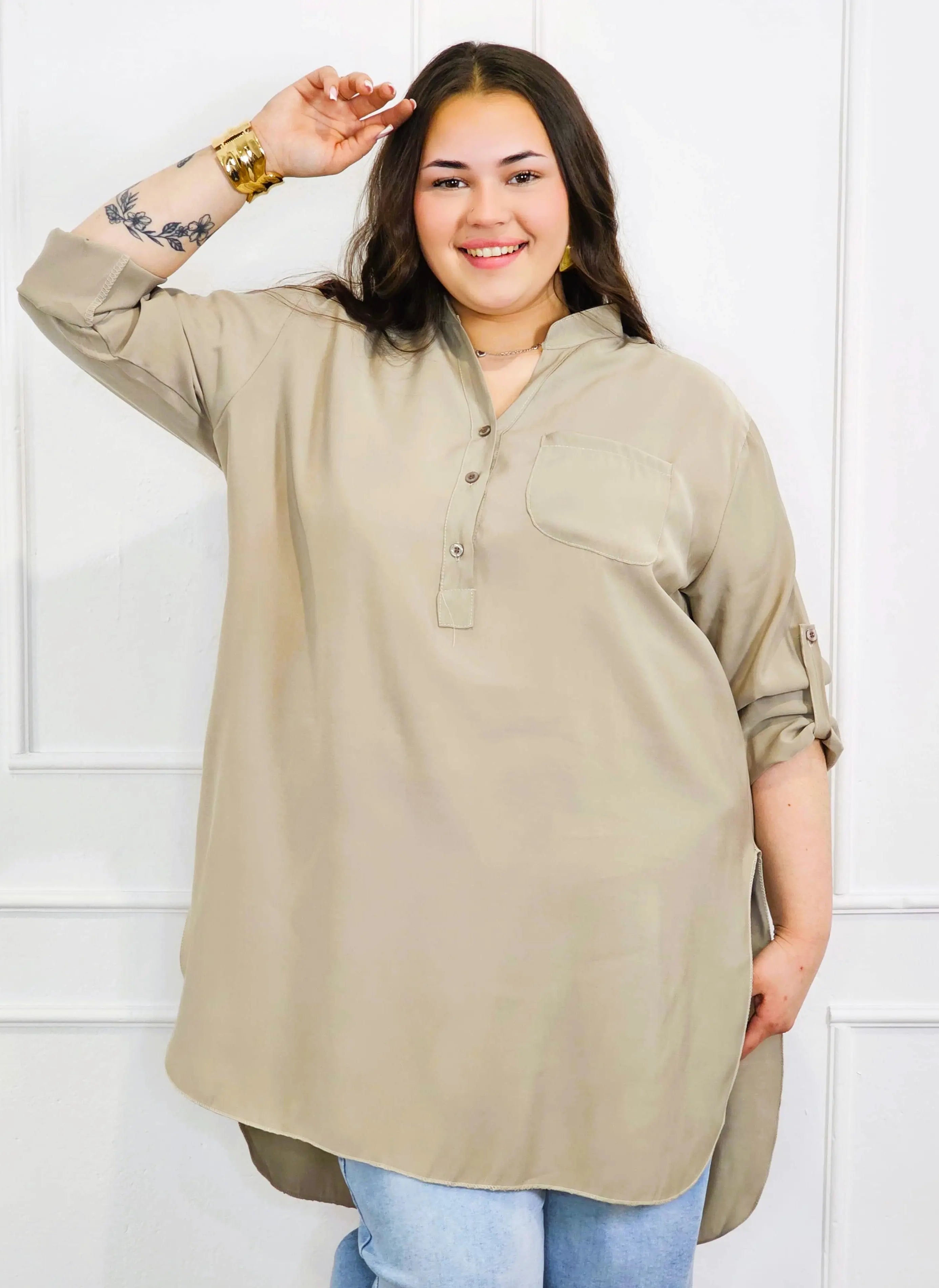 Bluzka plus size koszulowa z dłuższym tyłem – luźny fason XXL Stylowa XL