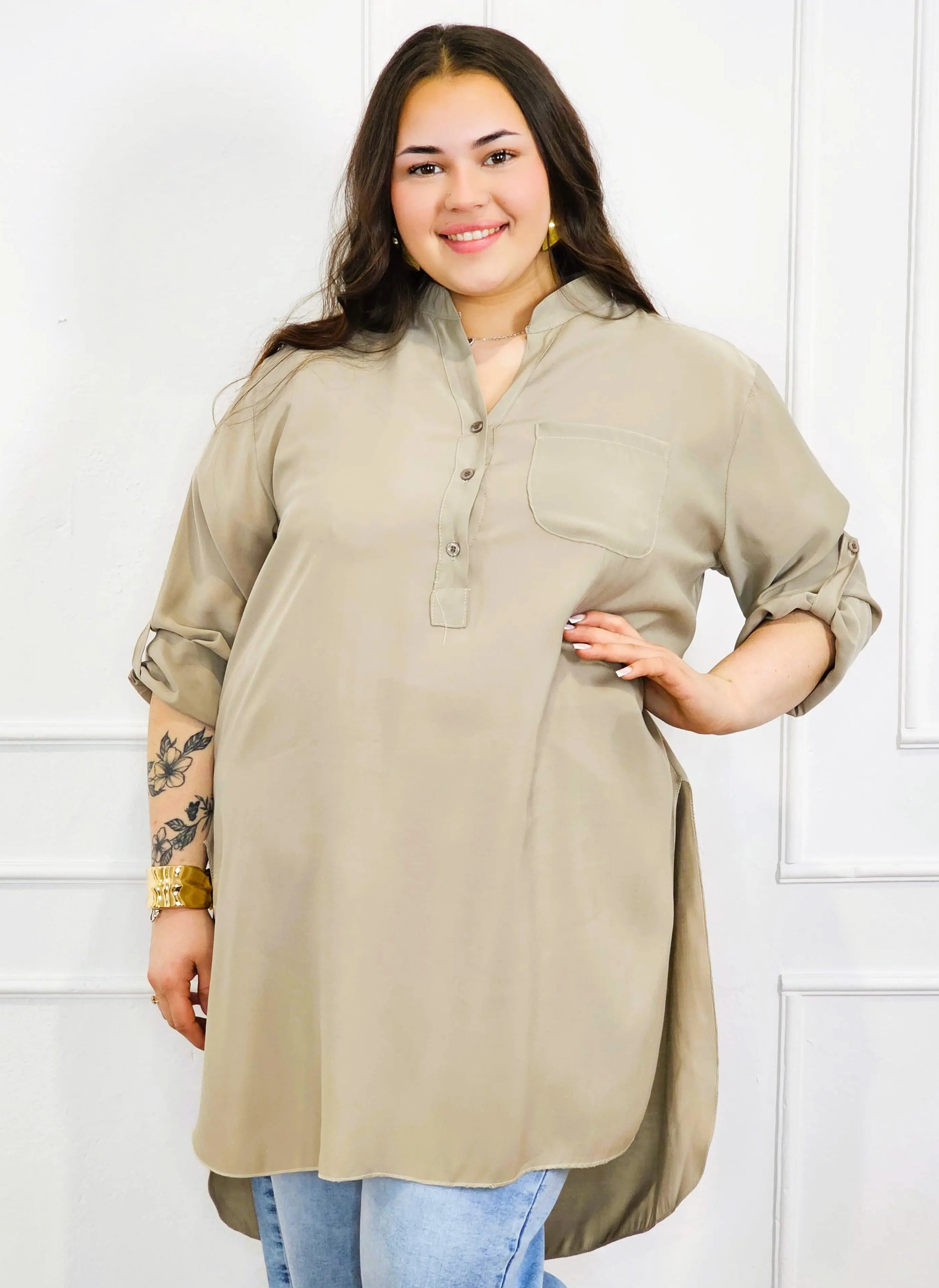 Bluzka plus size koszulowa z dłuższym tyłem – luźny fason XXL Stylowa XL