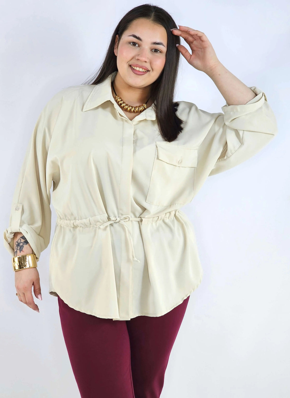 Bluzka plus size koszulowa z kołnierzykiem – elegancka bluzka damska XXL z wiązaniem Stylowa XL