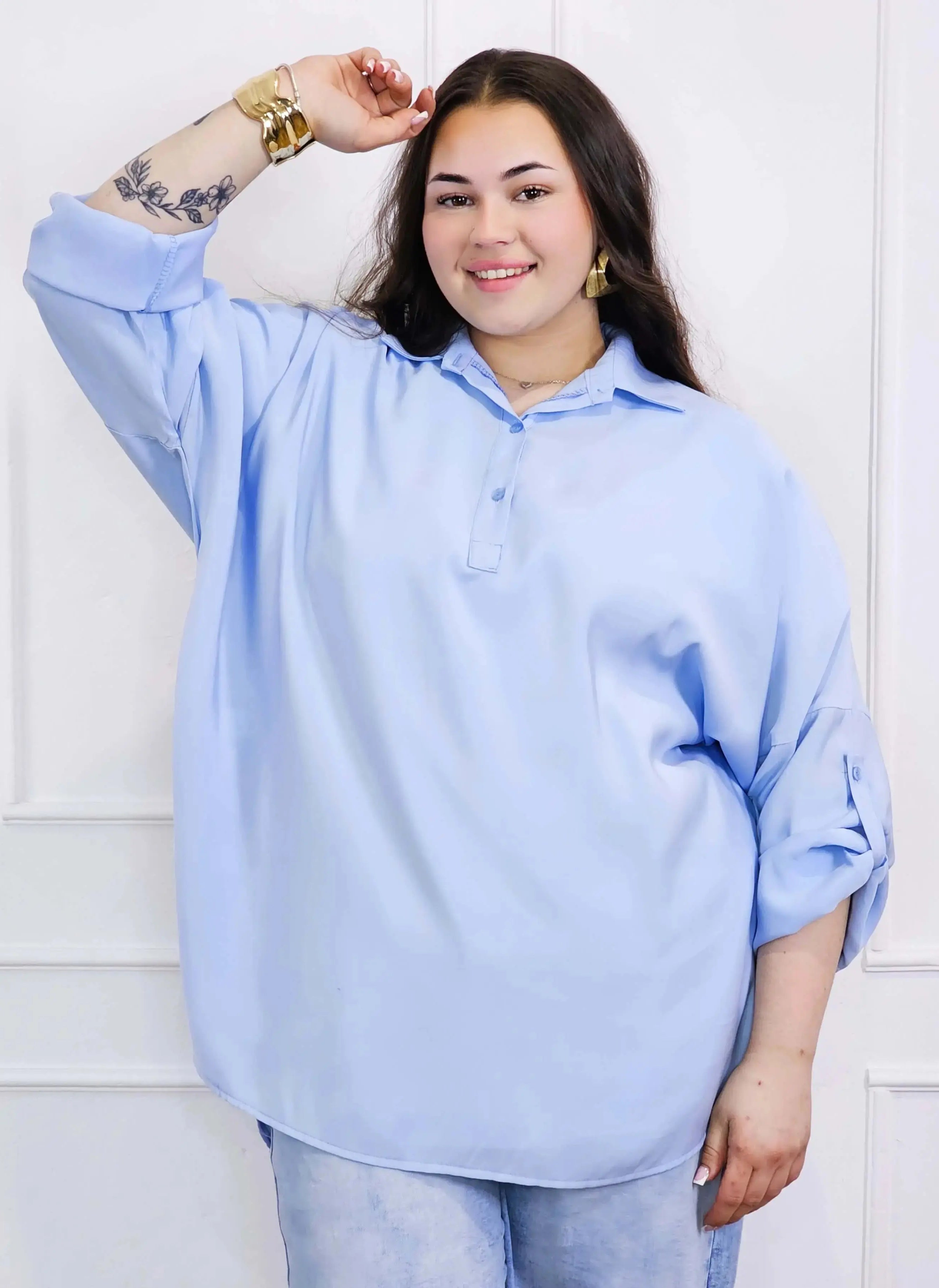 Bluzka plus size koszulowa z kołnierzykiem – luźny fason oversize z dłuższym tyłem Stylowa XL