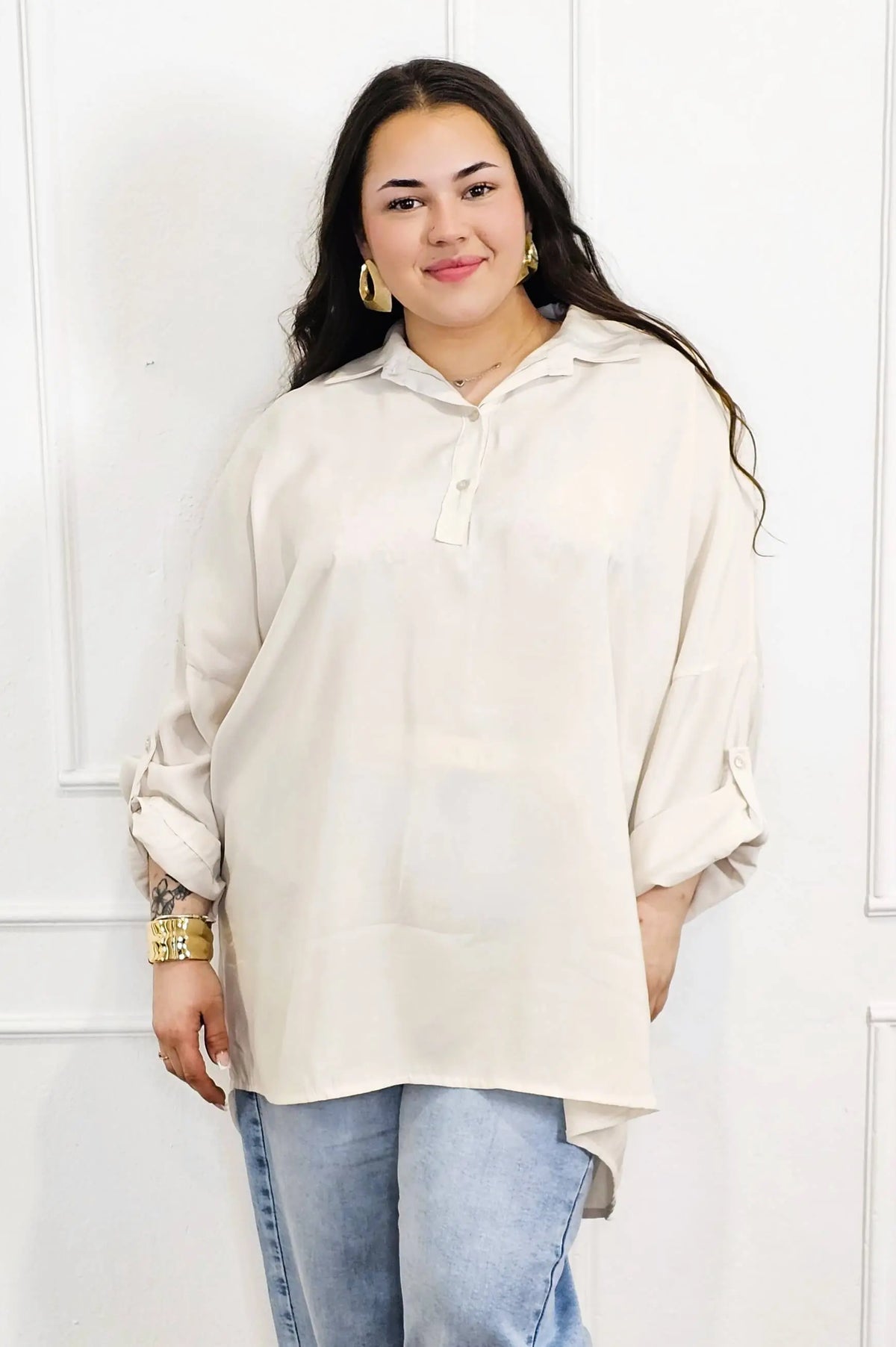 Bluzka plus size koszulowa z kołnierzykiem – luźny fason oversize z dłuższym tyłem Stylowa XL