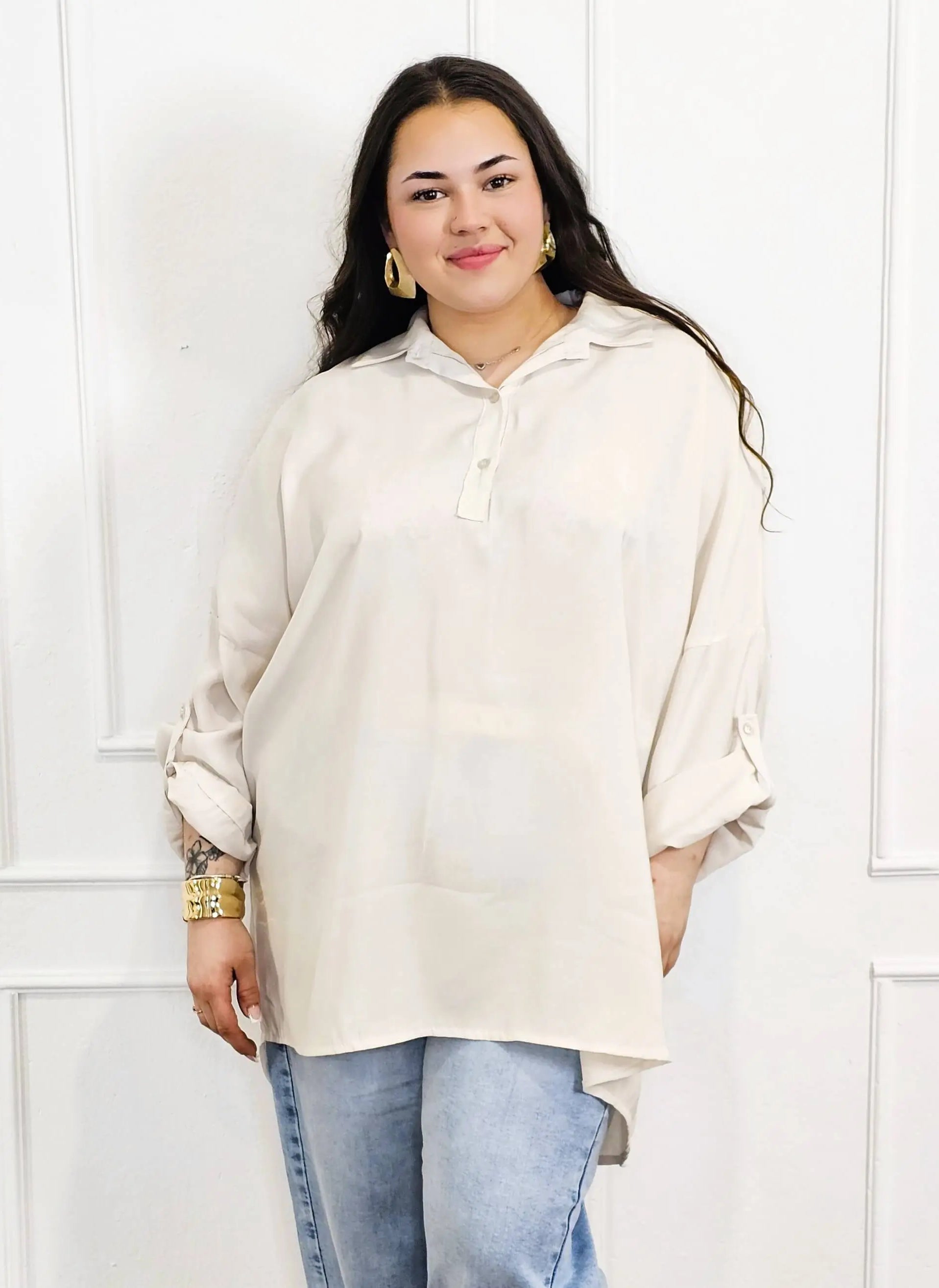 Bluzka plus size koszulowa z kołnierzykiem – luźny fason oversize z dłuższym tyłem Stylowa XL