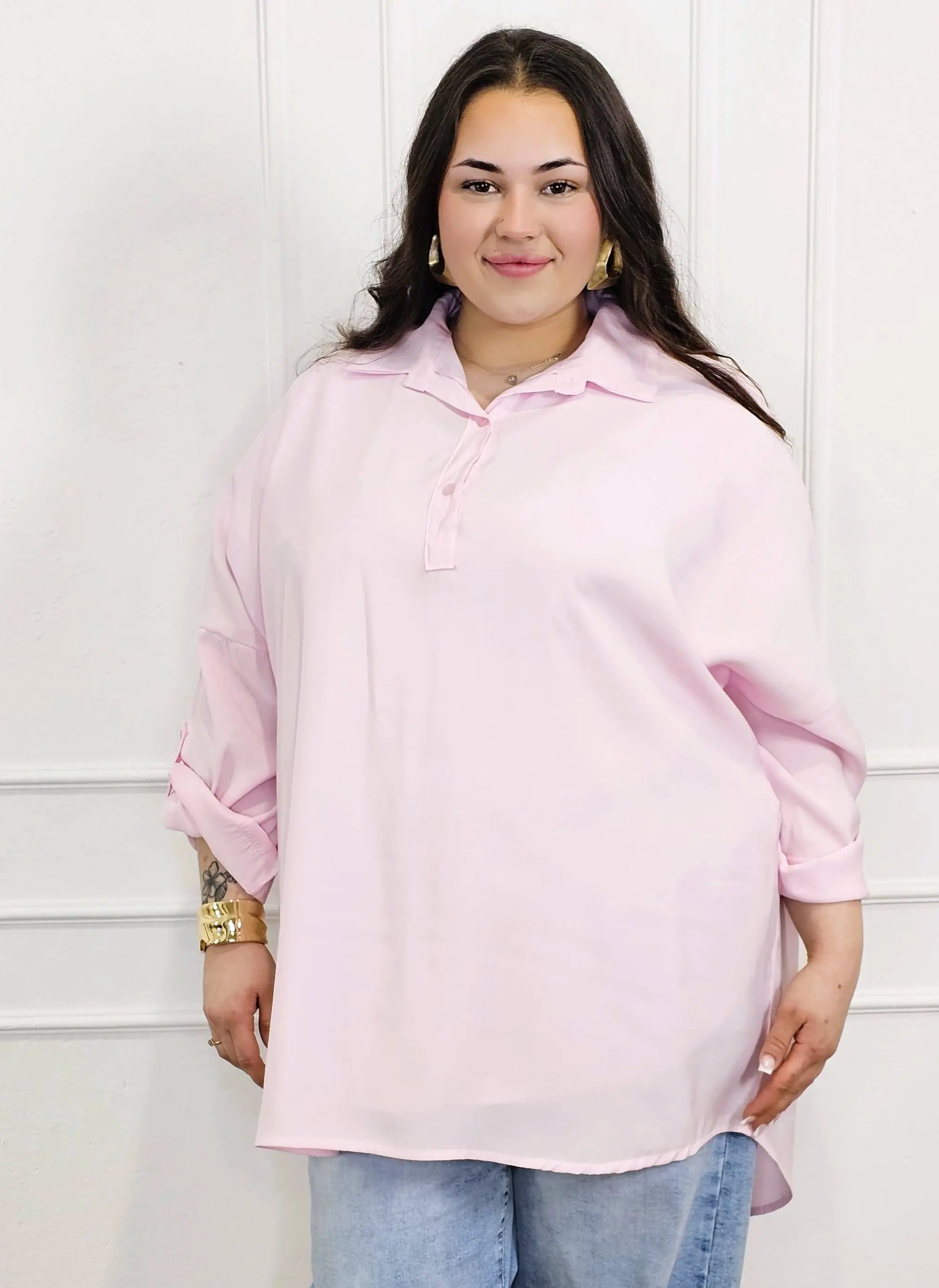 Bluzka plus size koszulowa z kołnierzykiem – luźny fason oversize z dłuższym tyłem Stylowa XL
