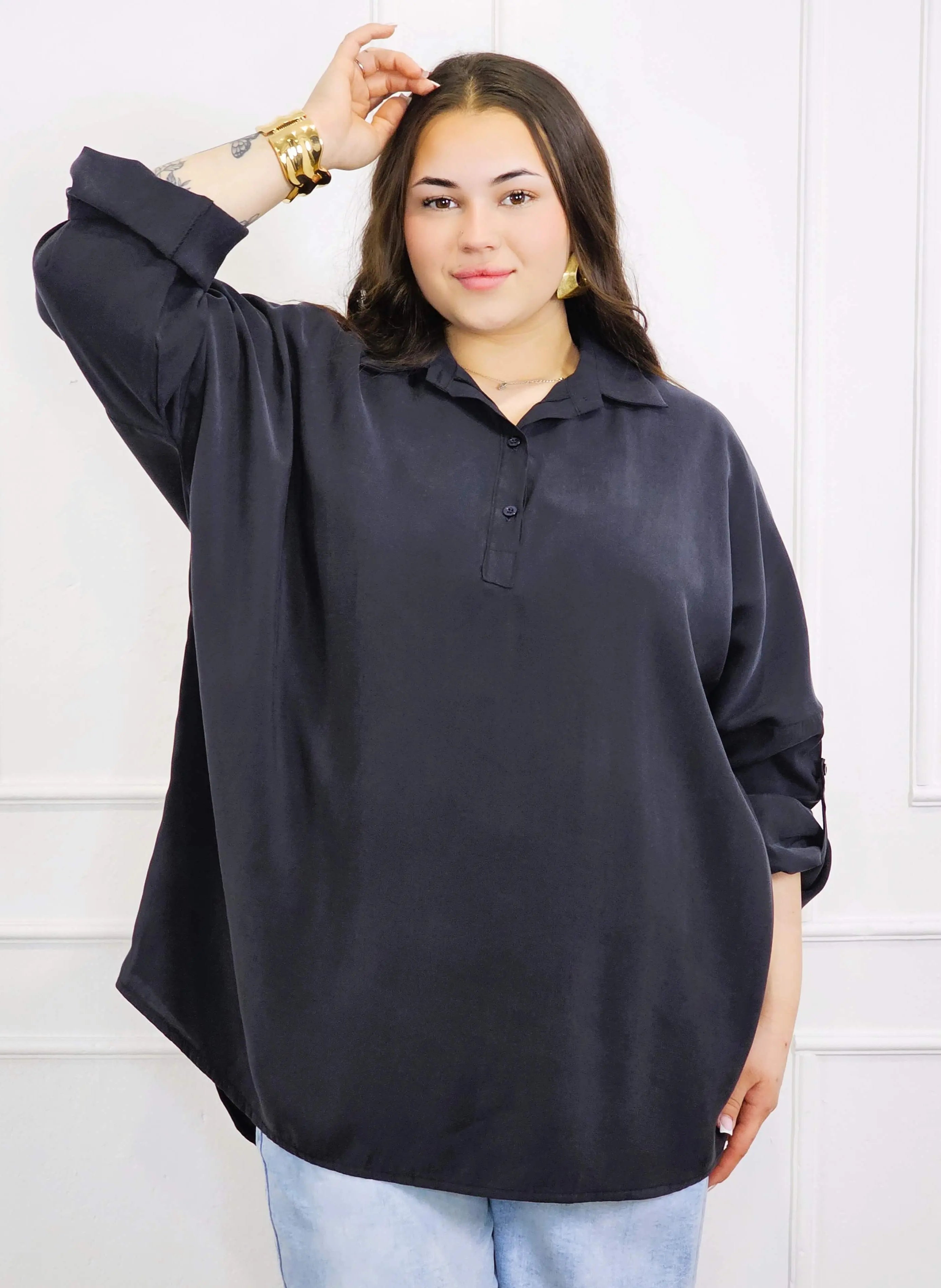 Bluzka plus size koszulowa z kołnierzykiem – luźny fason oversize z dłuższym tyłem Stylowa XL