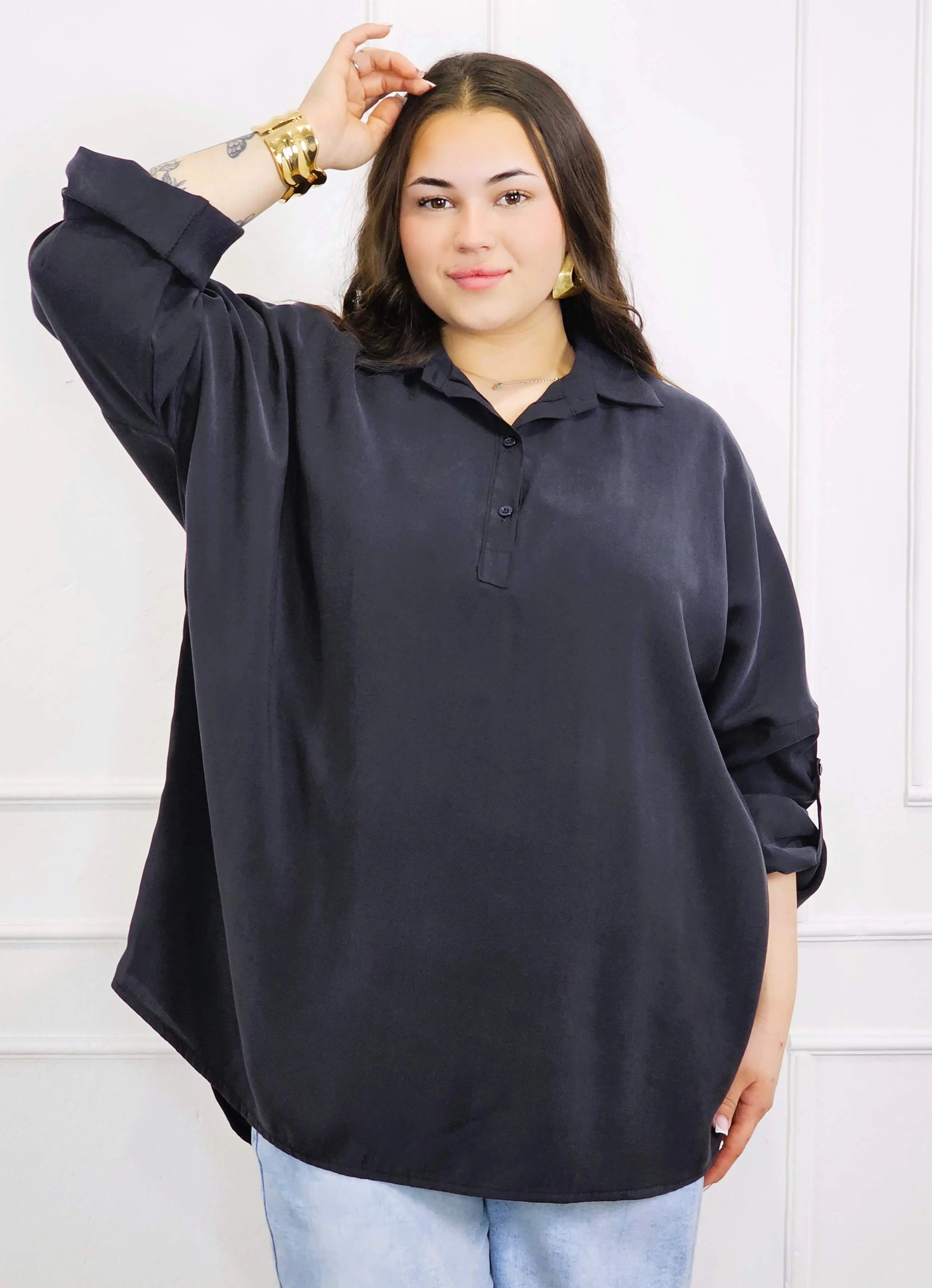 Bluzka plus size koszulowa z kołnierzykiem – luźny fason oversize z dłuższym tyłem Stylowa XL