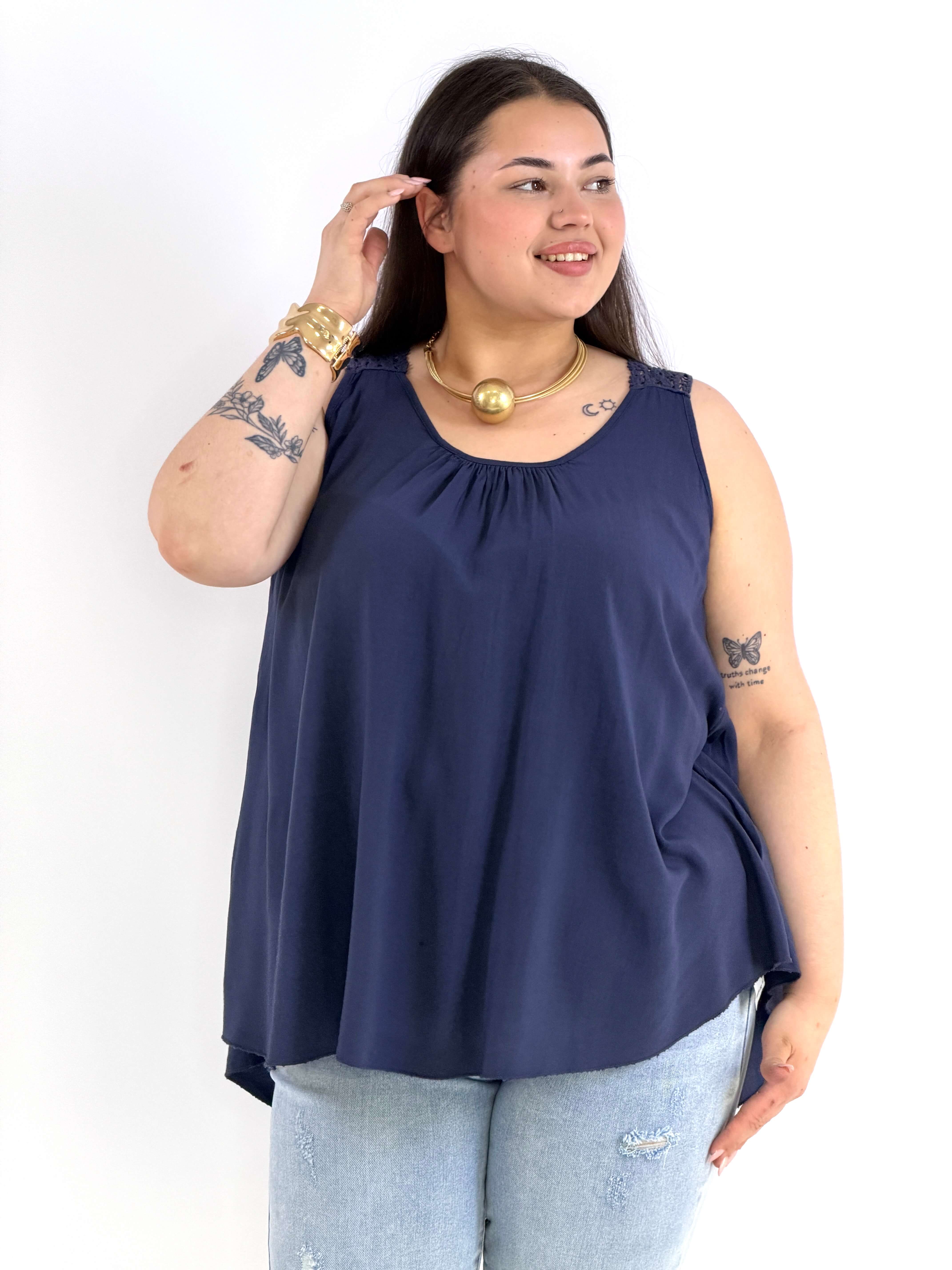 Bluzka plus size na ramiączkach – lekka bluzka XXL z koronką na plecach Stylowa XL