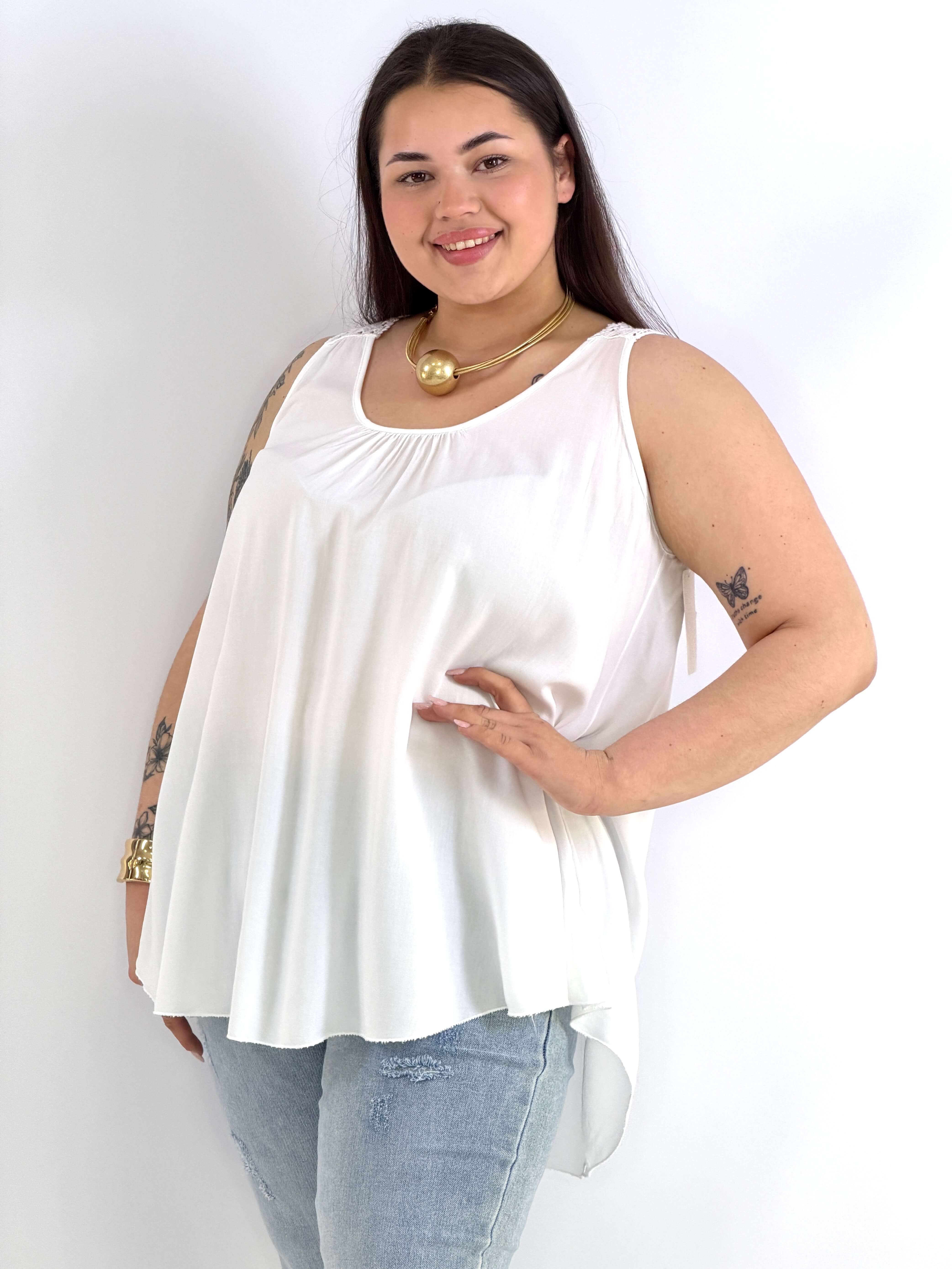 Bluzka plus size na ramiączkach – lekka bluzka XXL z koronką na plecach Stylowa XL