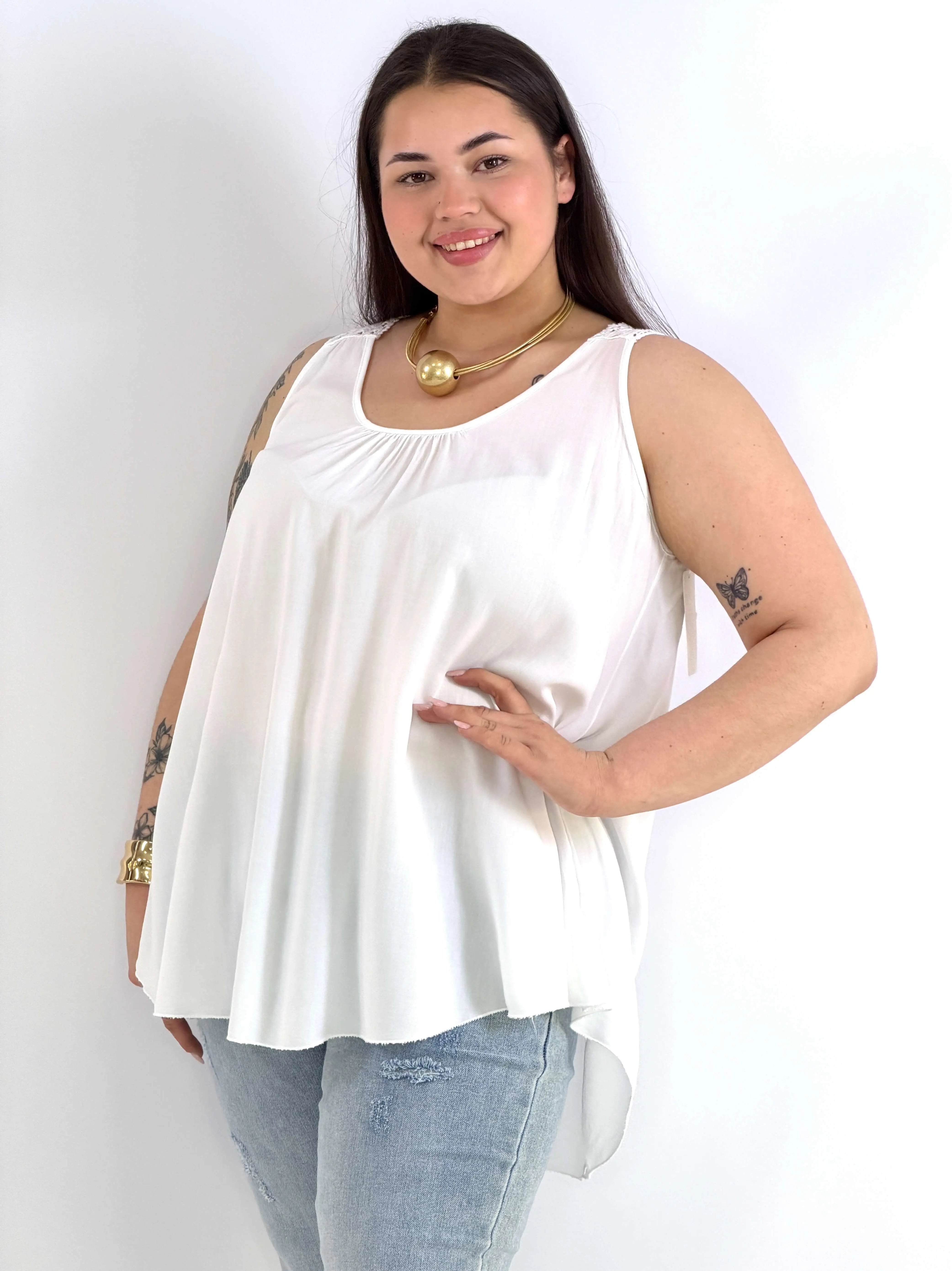 Bluzka plus size na ramiączkach – lekka bluzka XXL z koronką na plecach Stylowa XL