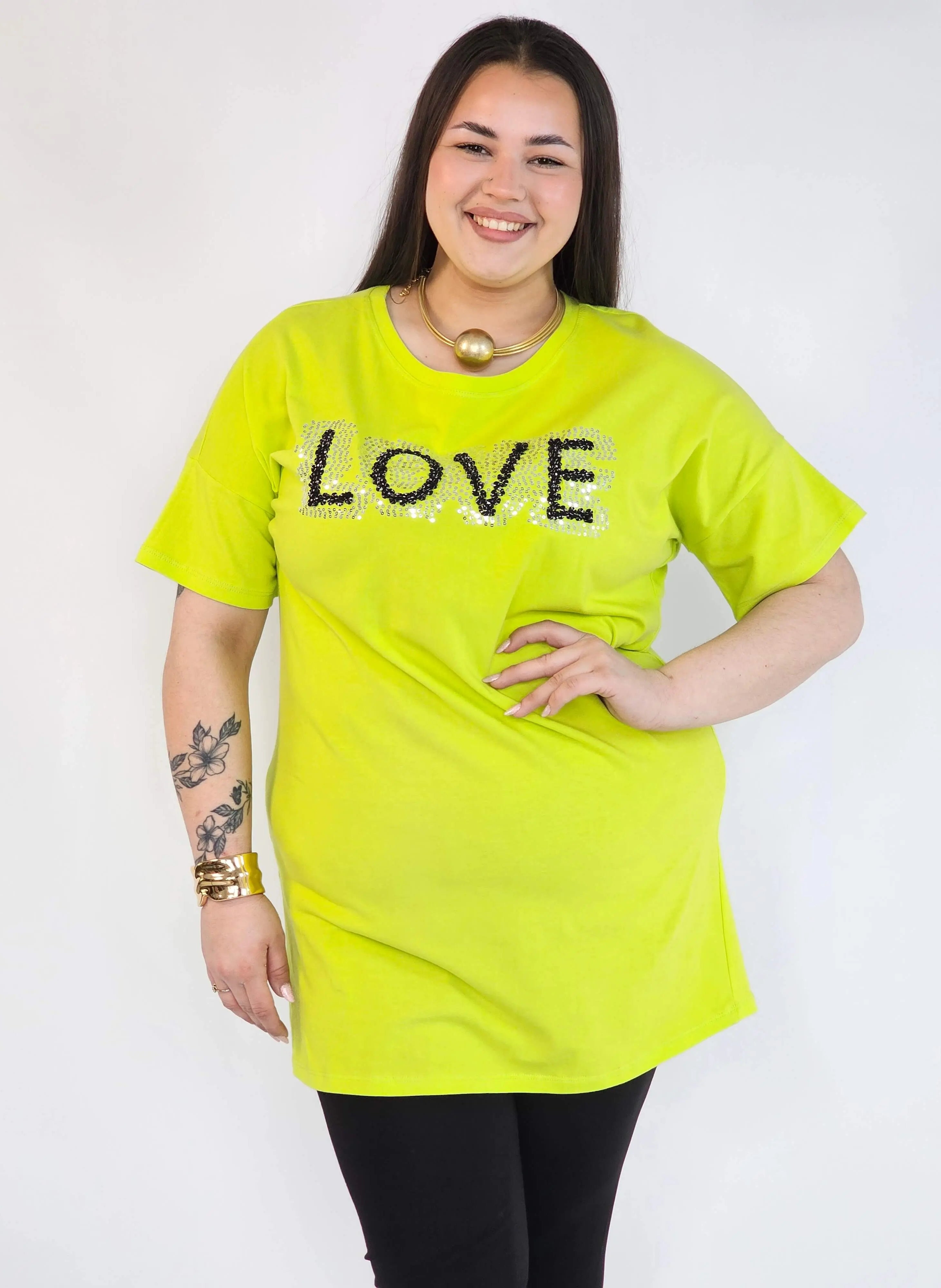 Bluzka plus size neonowa z napisem LOVE – modna tunika XXL dla kobiet Stylowa XL