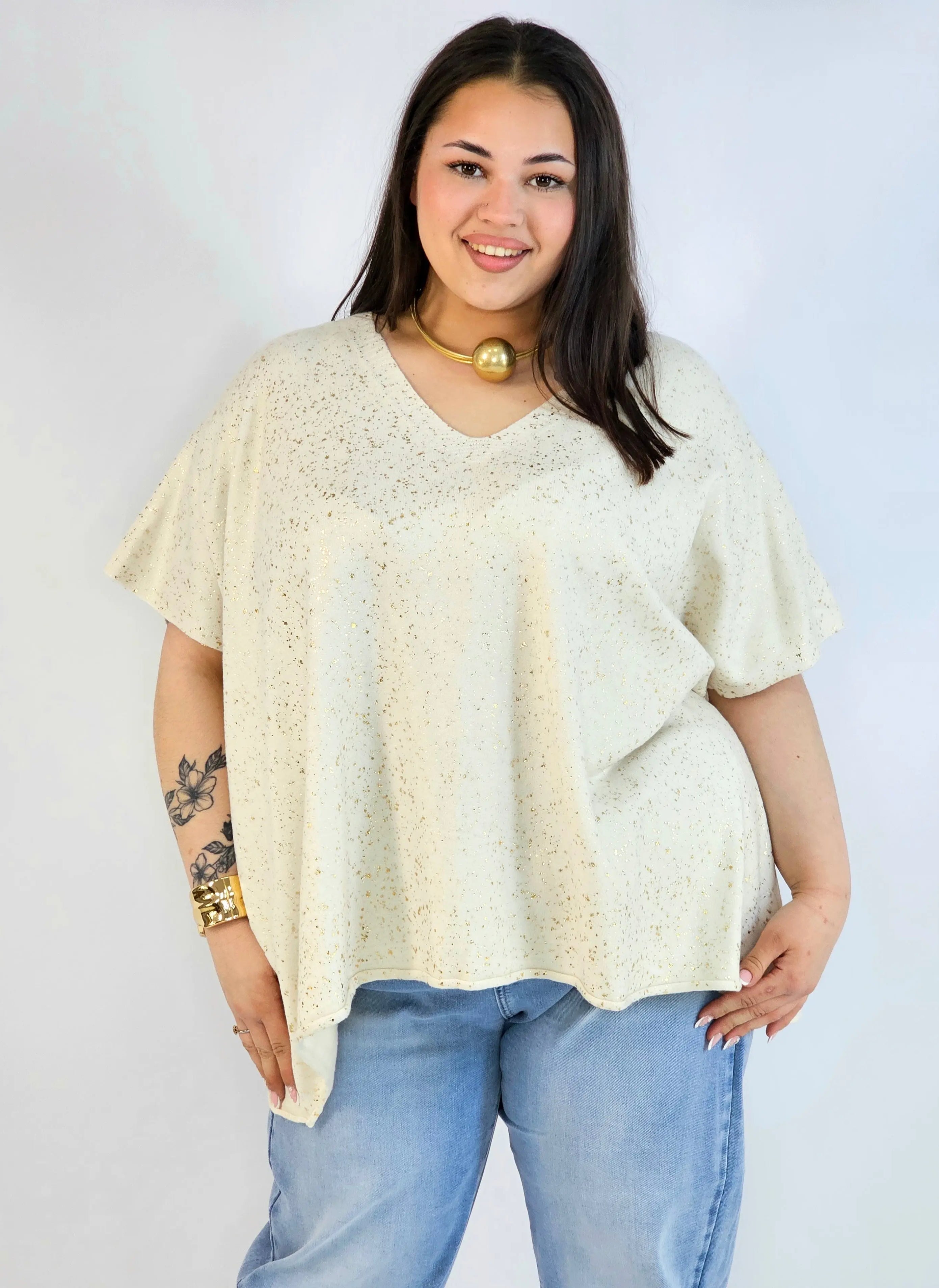 Bluzka plus size sweterkowa ze złotym zdobieniem – elegancka i lekka Stylowa XL