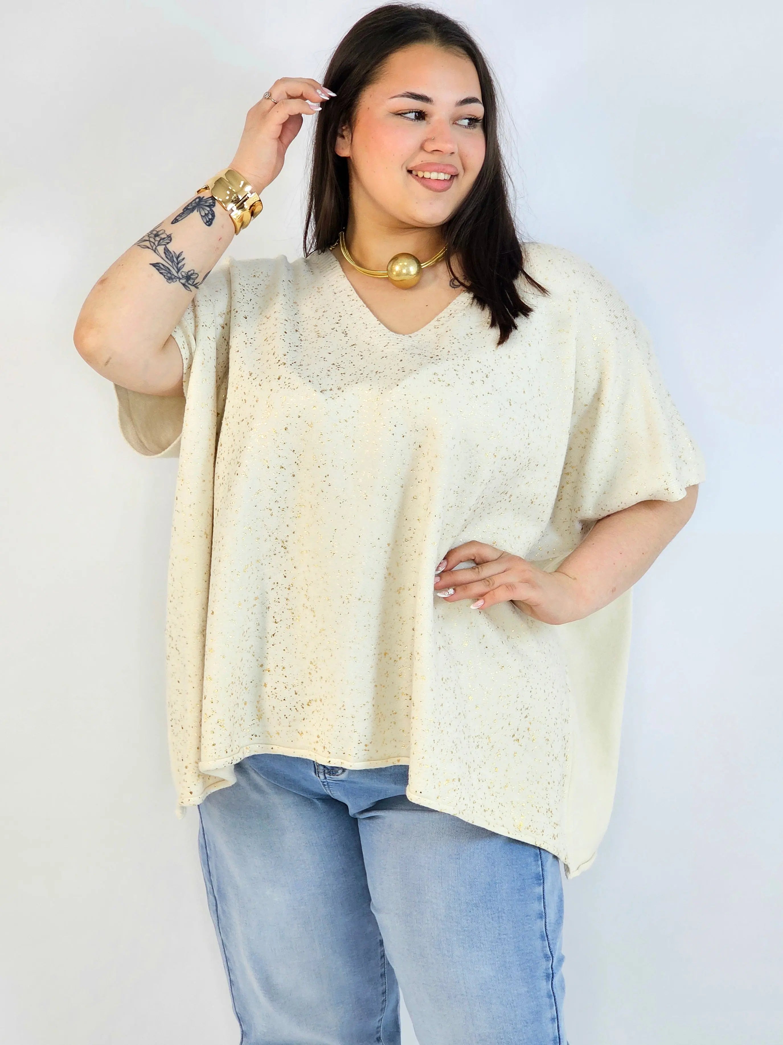 Bluzka plus size sweterkowa ze złotym zdobieniem – elegancka i lekka Stylowa XL