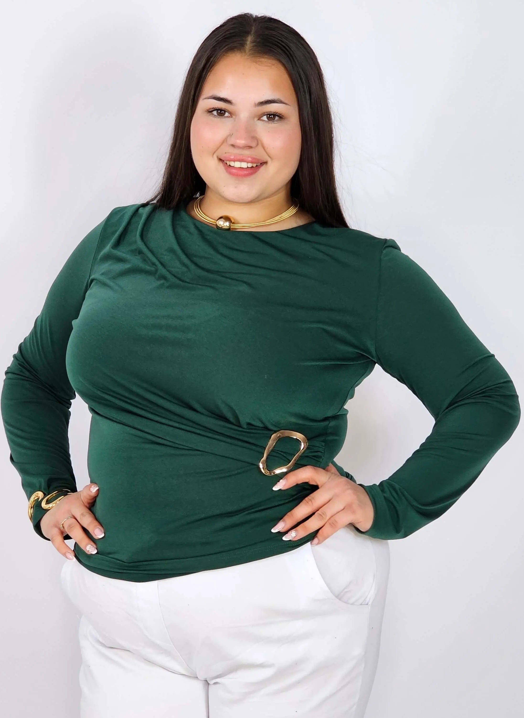 Bluzka plus size z asymetrycznym marszczeniem i ozdobną klamrą Stylowa XL
