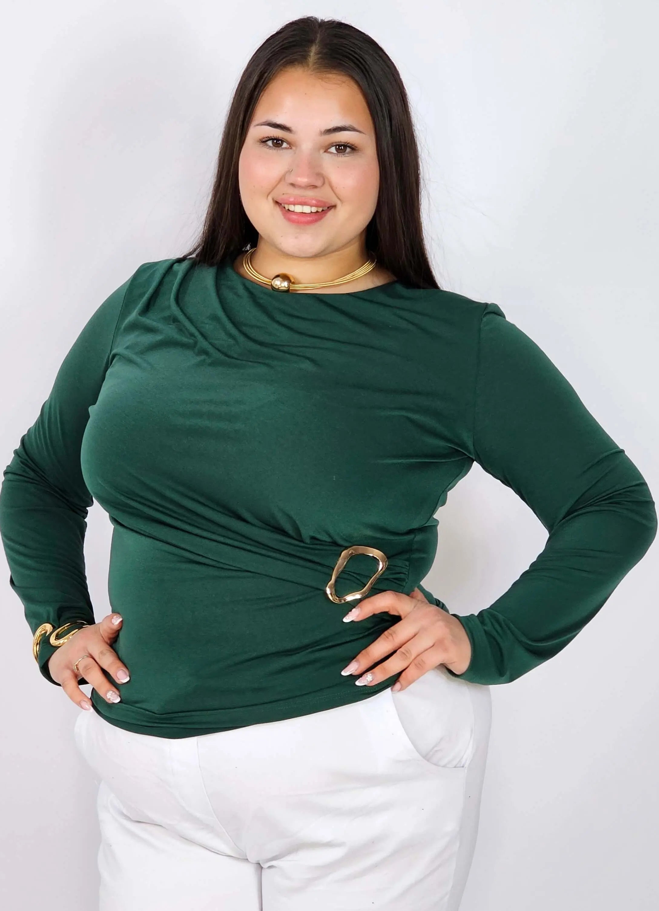 Bluzka plus size z asymetrycznym marszczeniem i ozdobną klamrą Stylowa XL