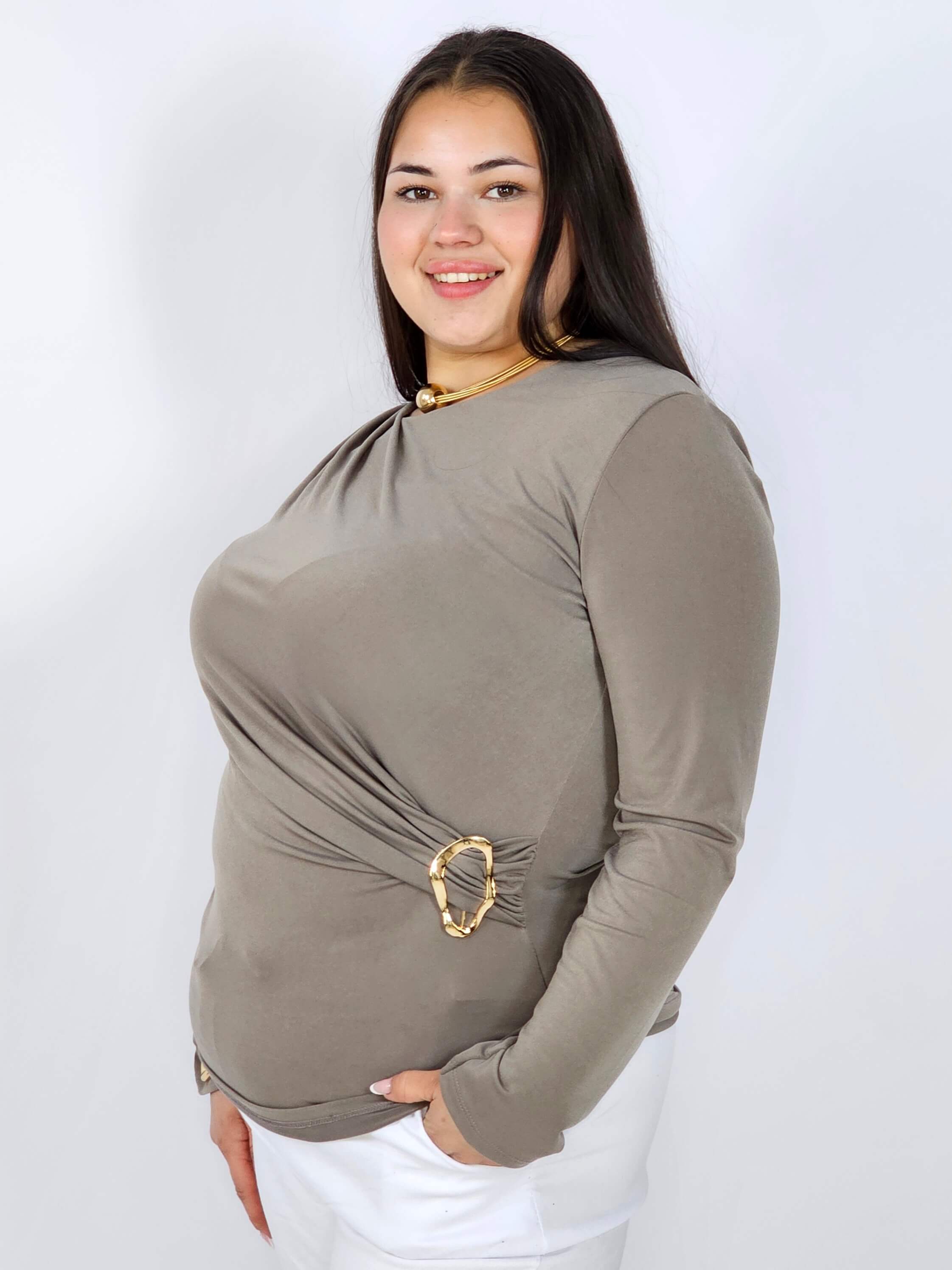 Bluzka plus size z asymetrycznym marszczeniem i ozdobną klamrą Stylowa XL