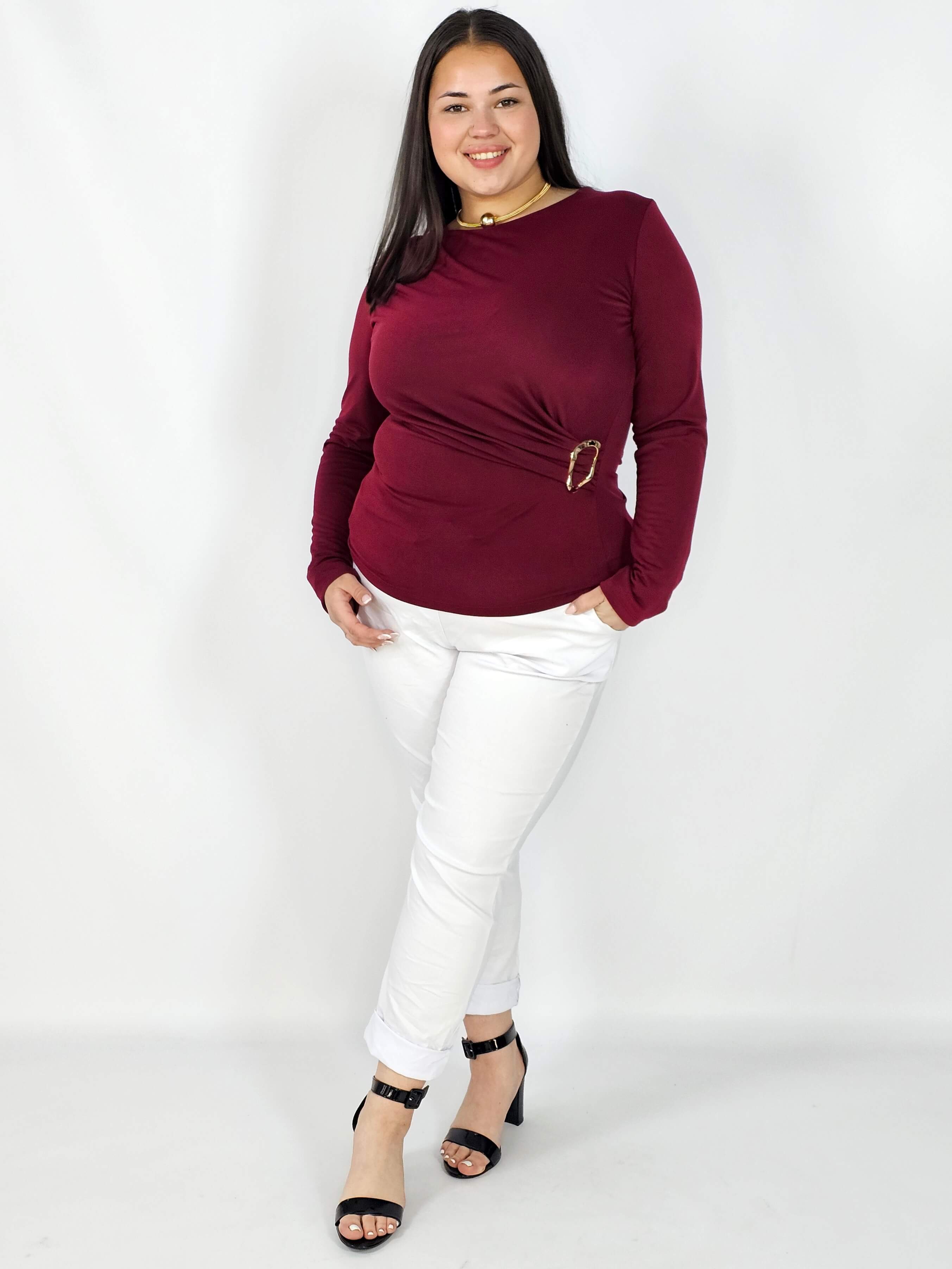 Bluzka plus size z asymetrycznym marszczeniem i ozdobną klamrą Stylowa XL