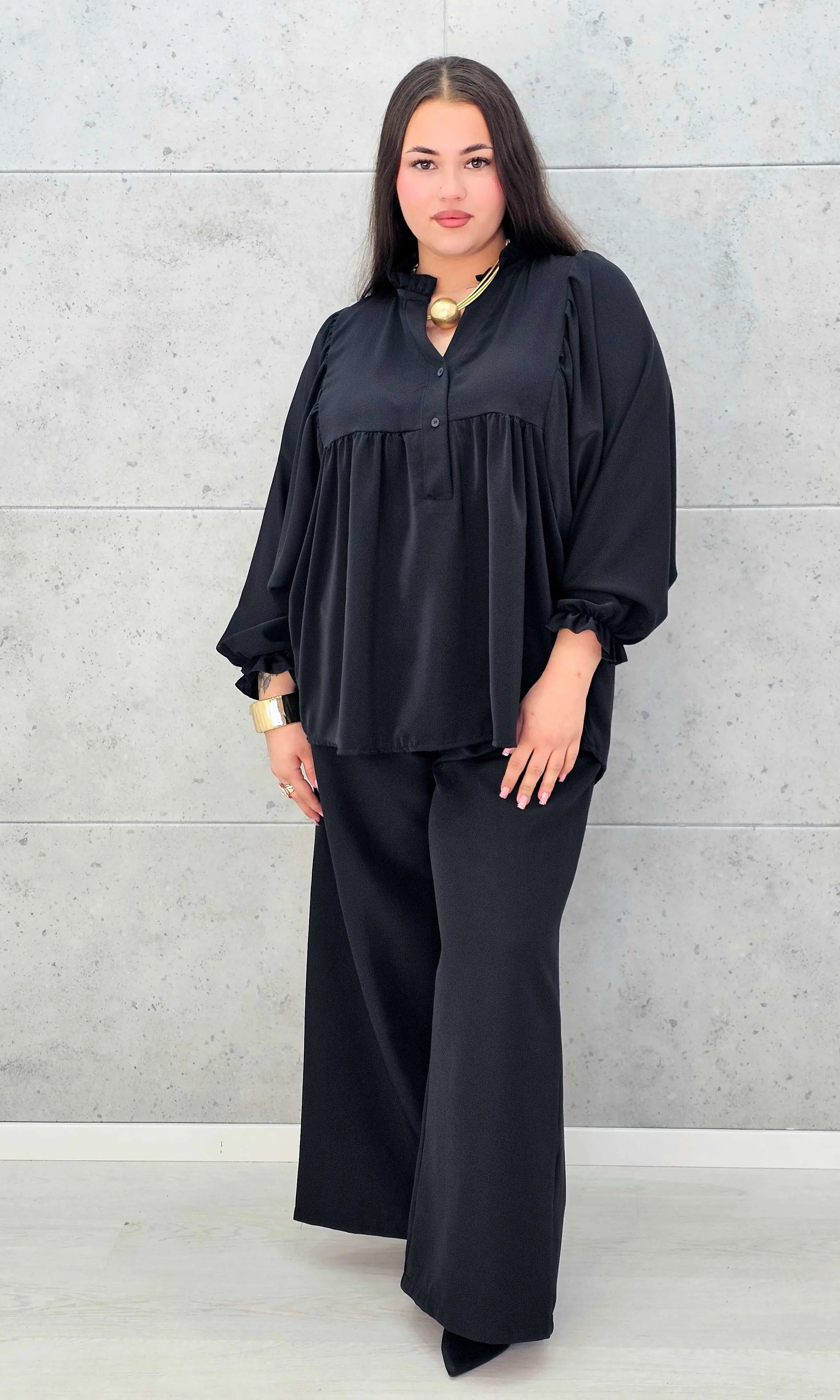 Bluzka plus size z bufiastymi rękawami. Stylowa XL