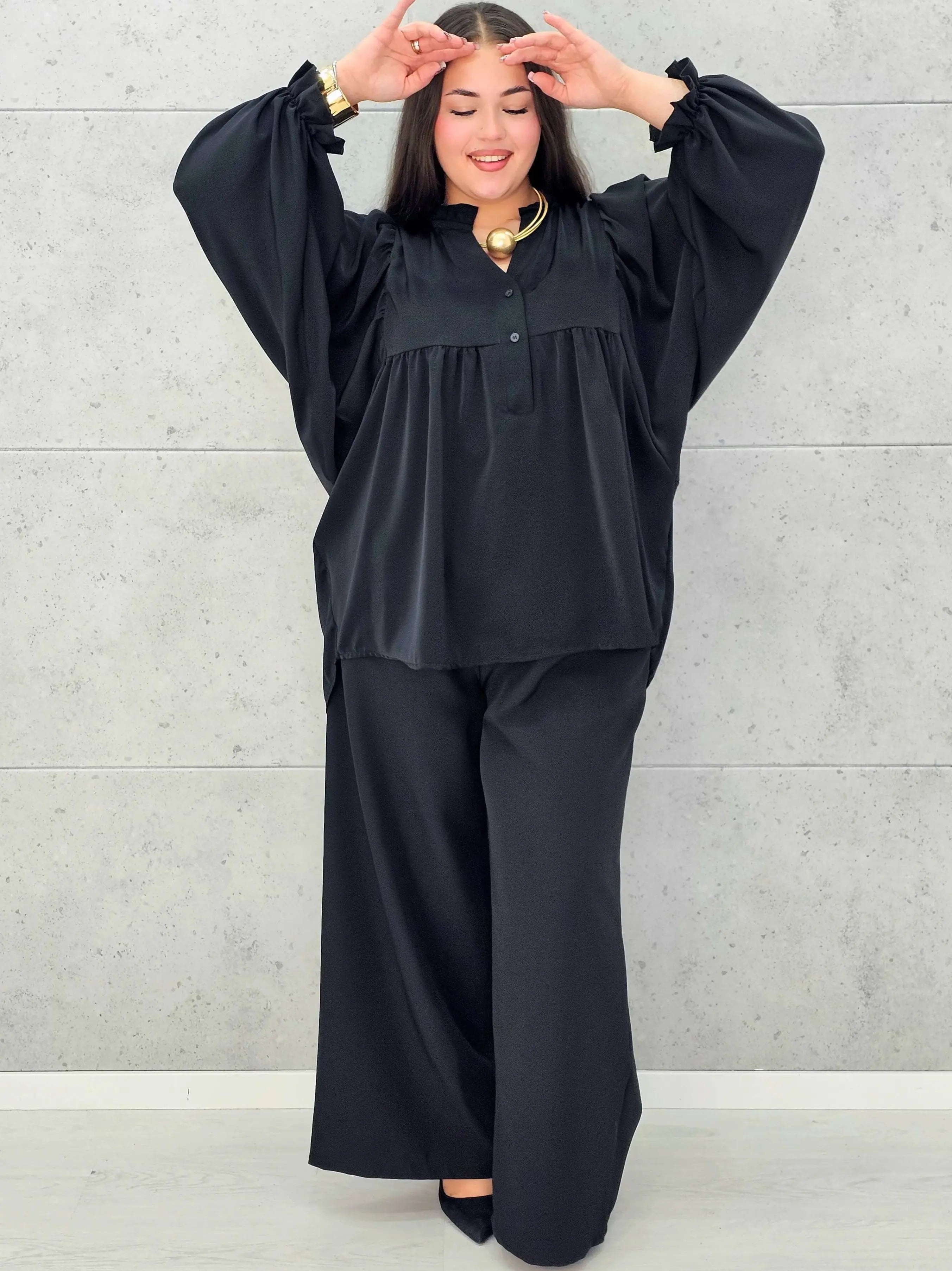 Bluzka plus size z bufiastymi rękawami. Stylowa XL