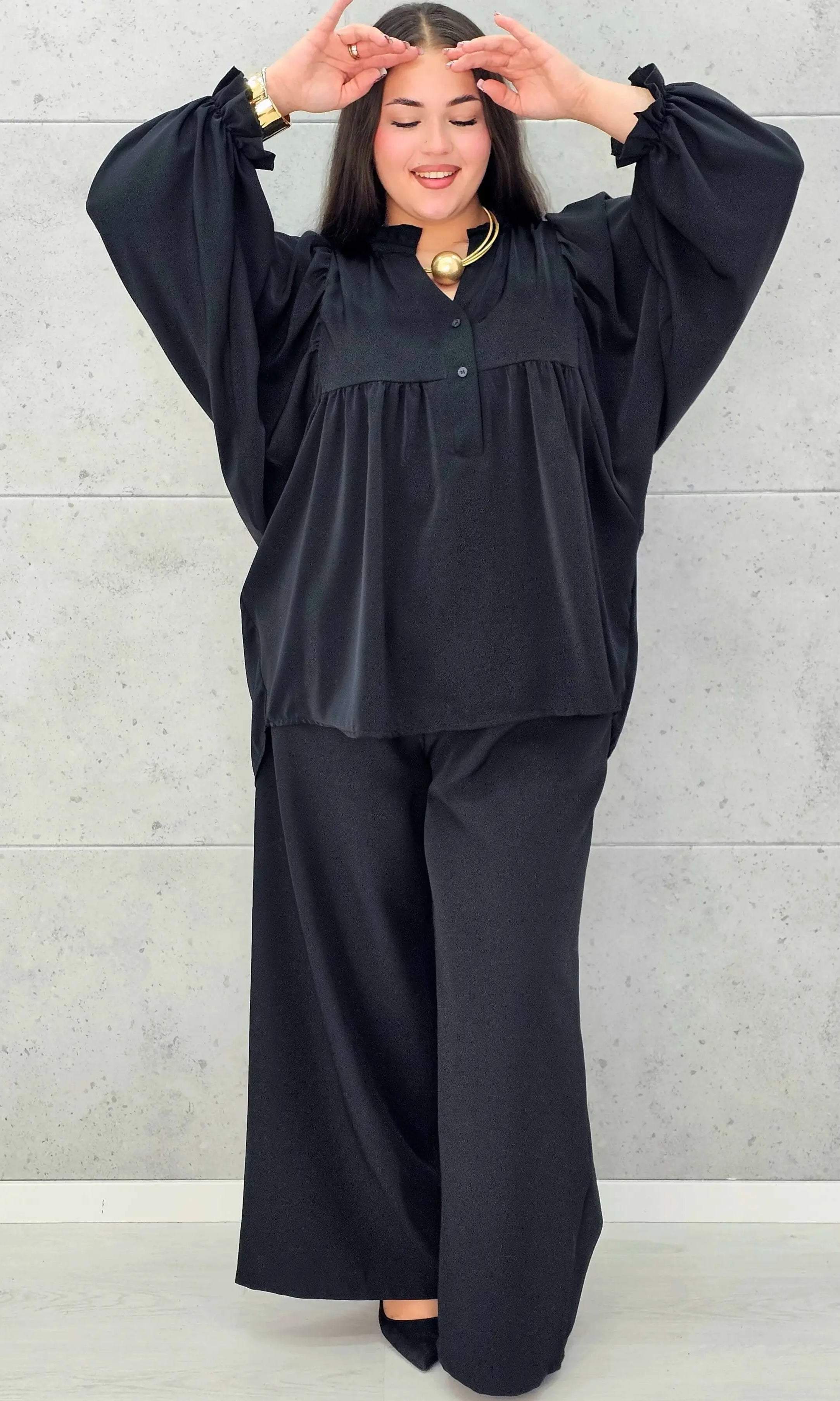 Bluzka plus size z bufiastymi rękawami. Stylowa XL