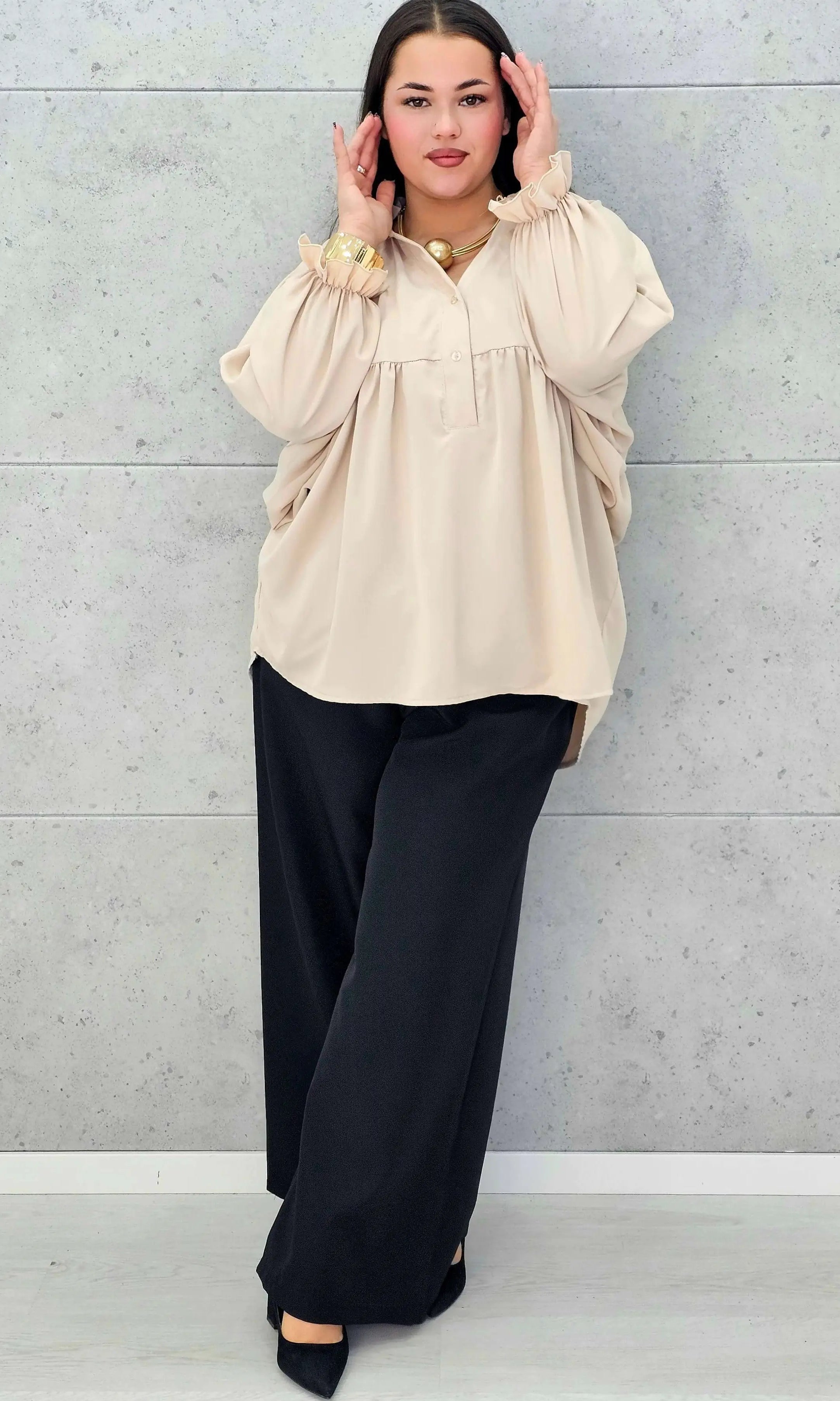 Bluzka plus size z bufiastymi rękawami. Stylowa XL