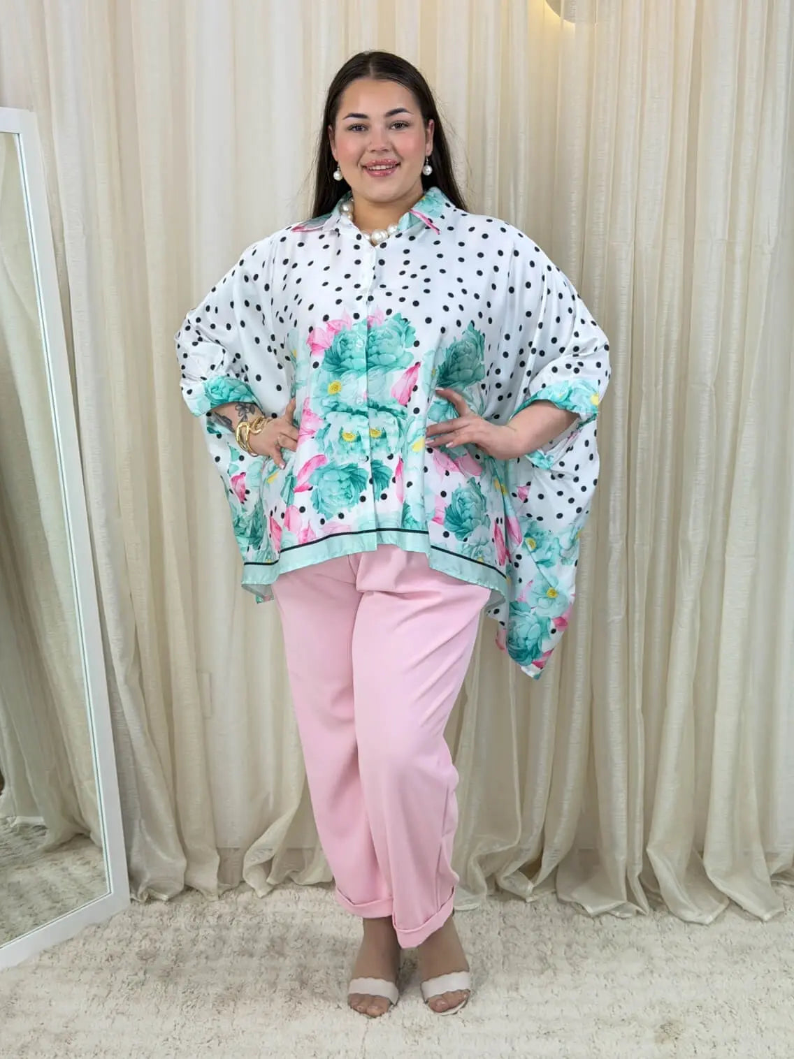 Bluzka plus size z dekoltem V i kwiatowym printem Stylowa XL