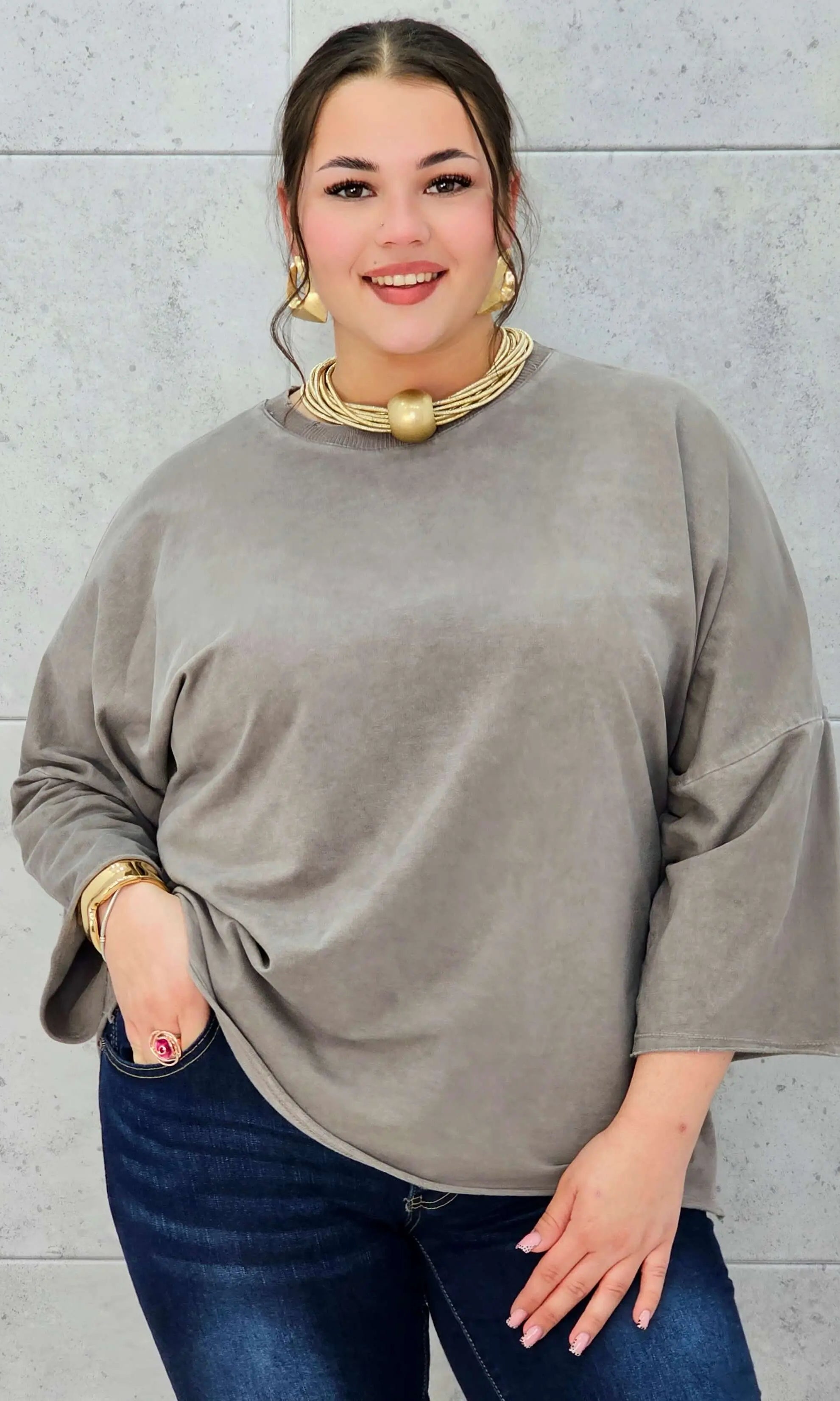 Bluzka plus size z długim rękawem – komfort i styl w jednym Stylowa XL