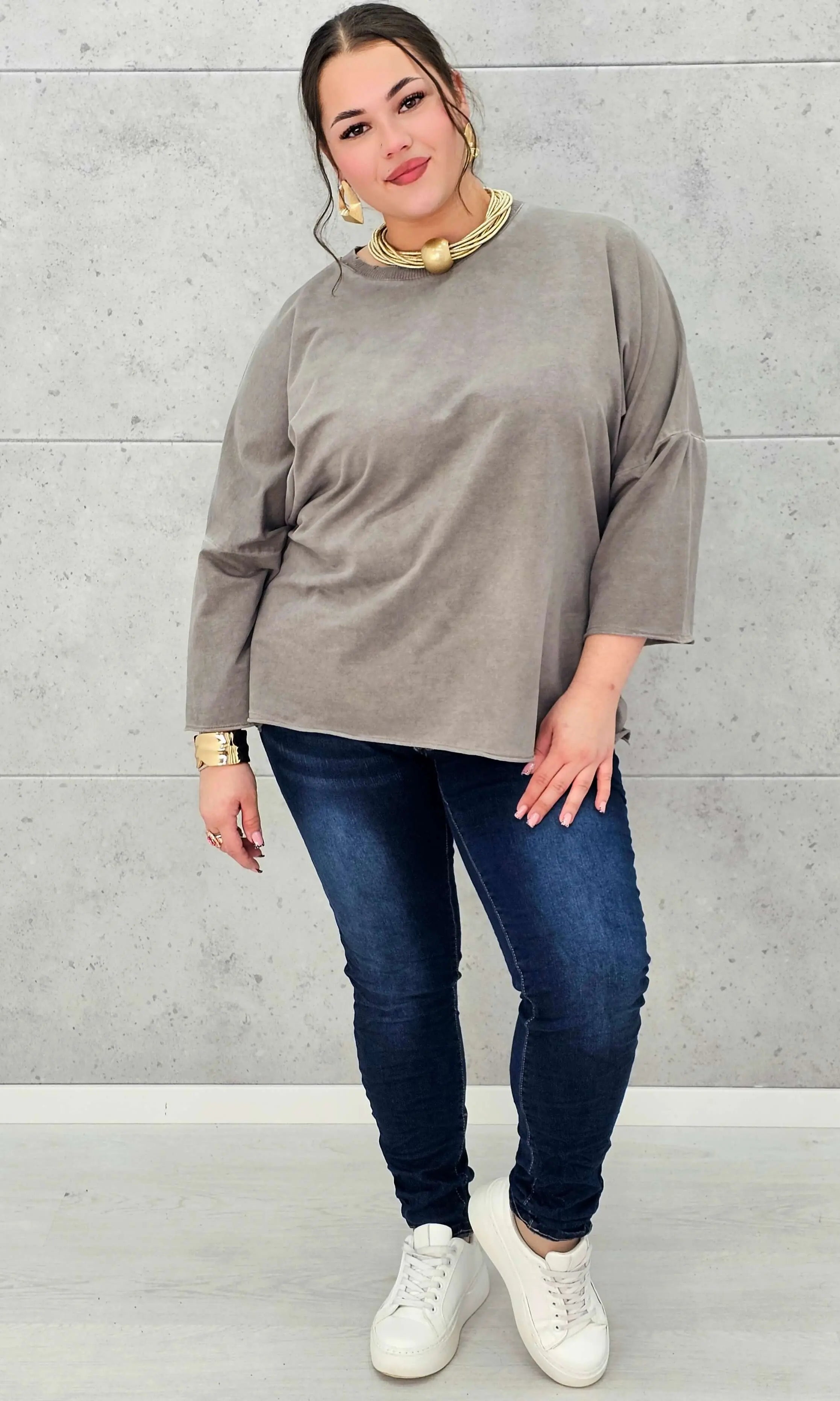 Bluzka plus size z długim rękawem – komfort i styl w jednym Stylowa XL