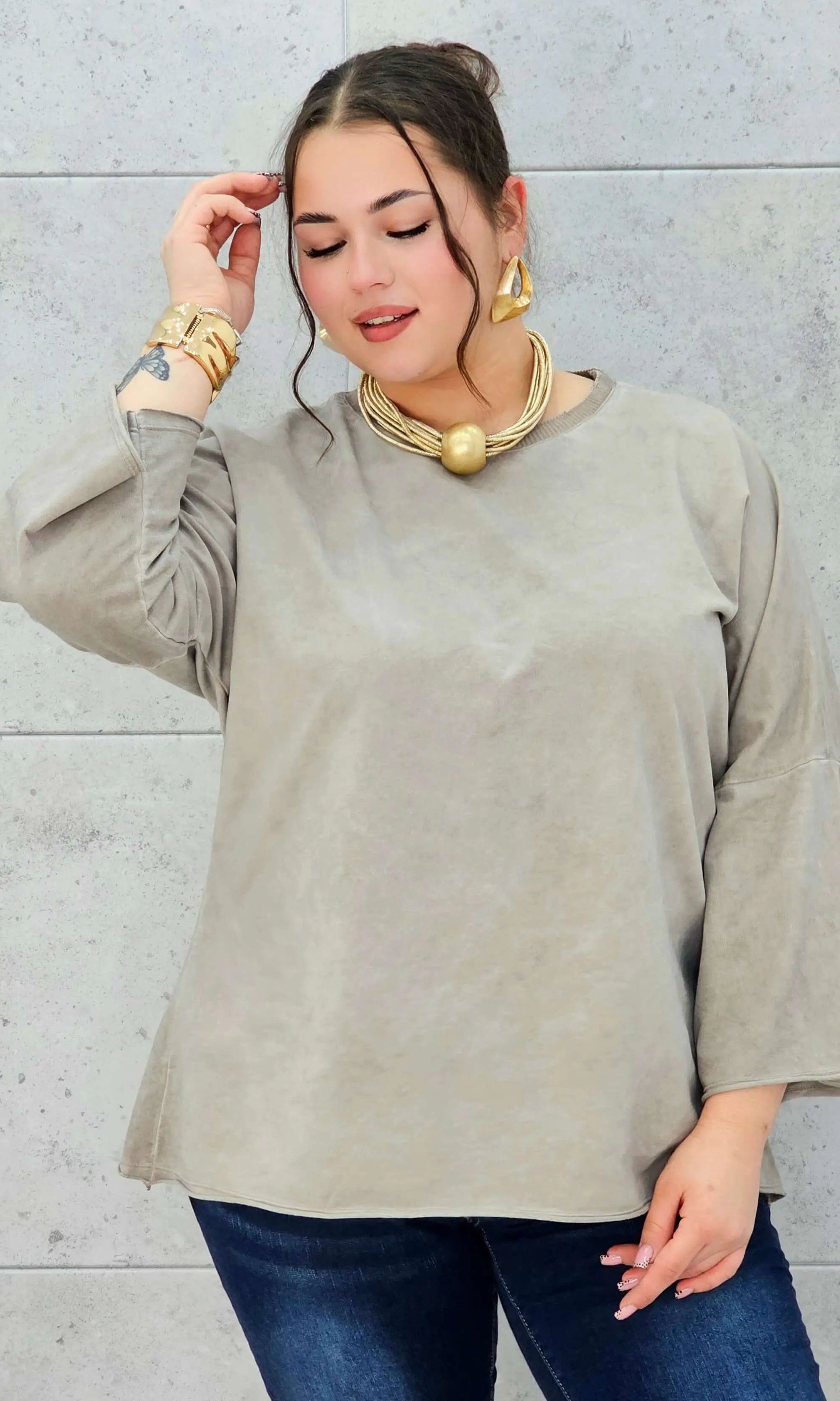 Bluzka plus size z długim rękawem – komfort i styl w jednym Stylowa XL