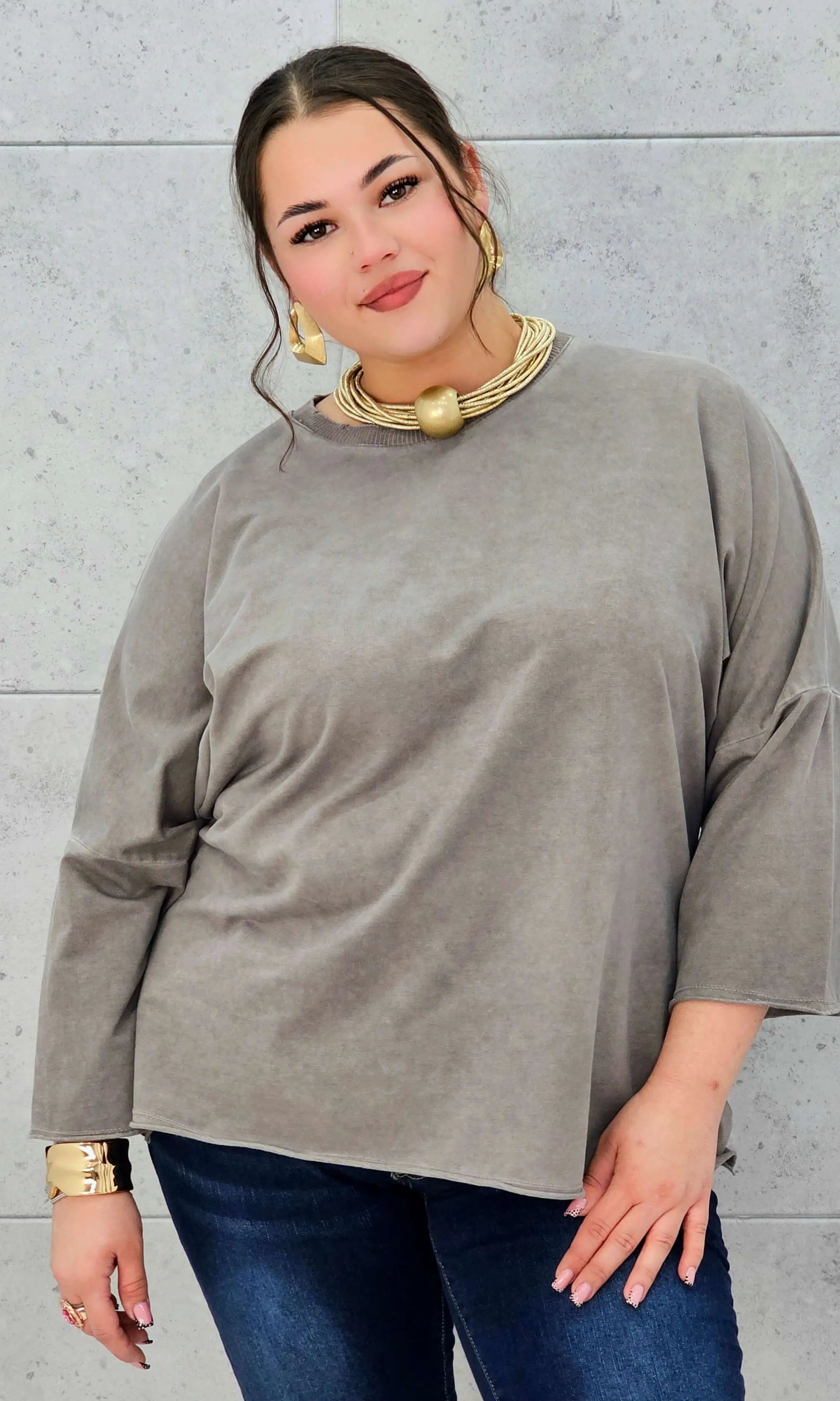 Bluzka plus size z długim rękawem – komfort i styl w jednym Stylowa XL