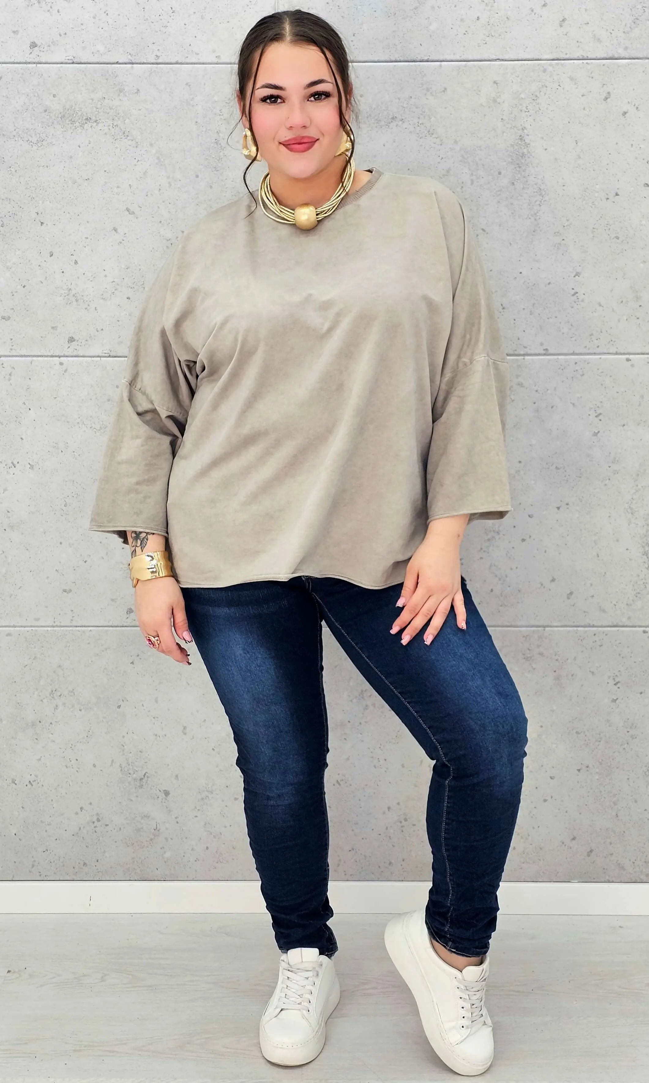 Bluzka plus size z długim rękawem – komfort i styl w jednym Stylowa XL