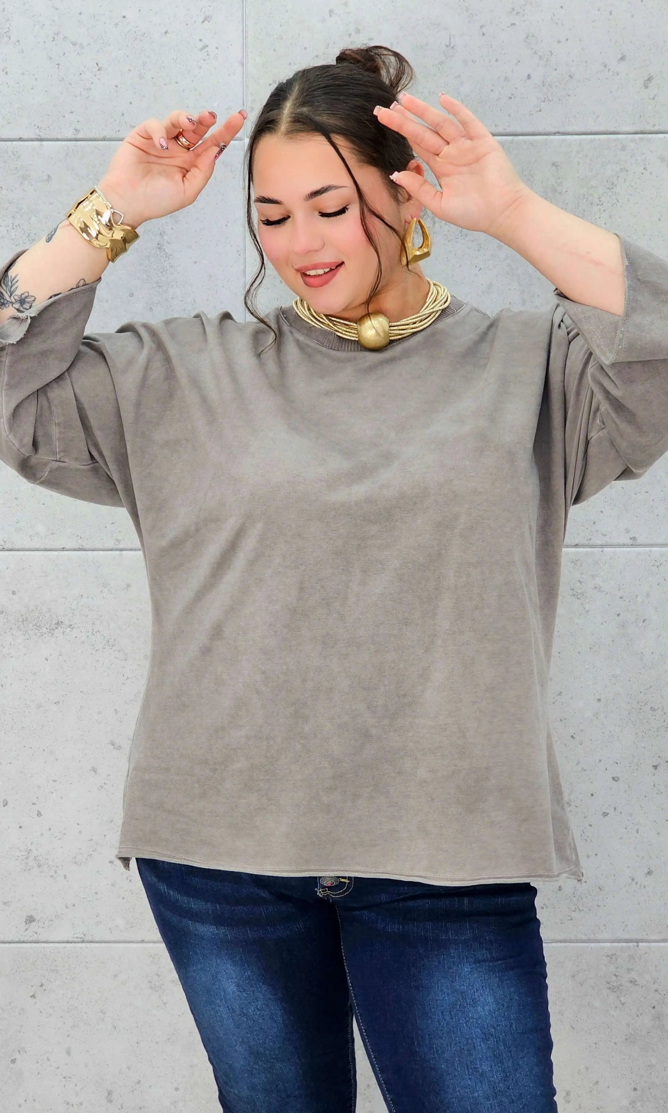 Bluzka plus size z długim rękawem – komfort i styl w jednym Stylowa XL