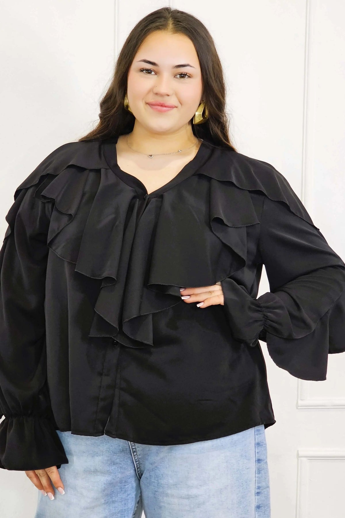 Bluzka plus size z falbanami – romantyczny szyk i wygoda w eleganckim stylu Stylowa XL