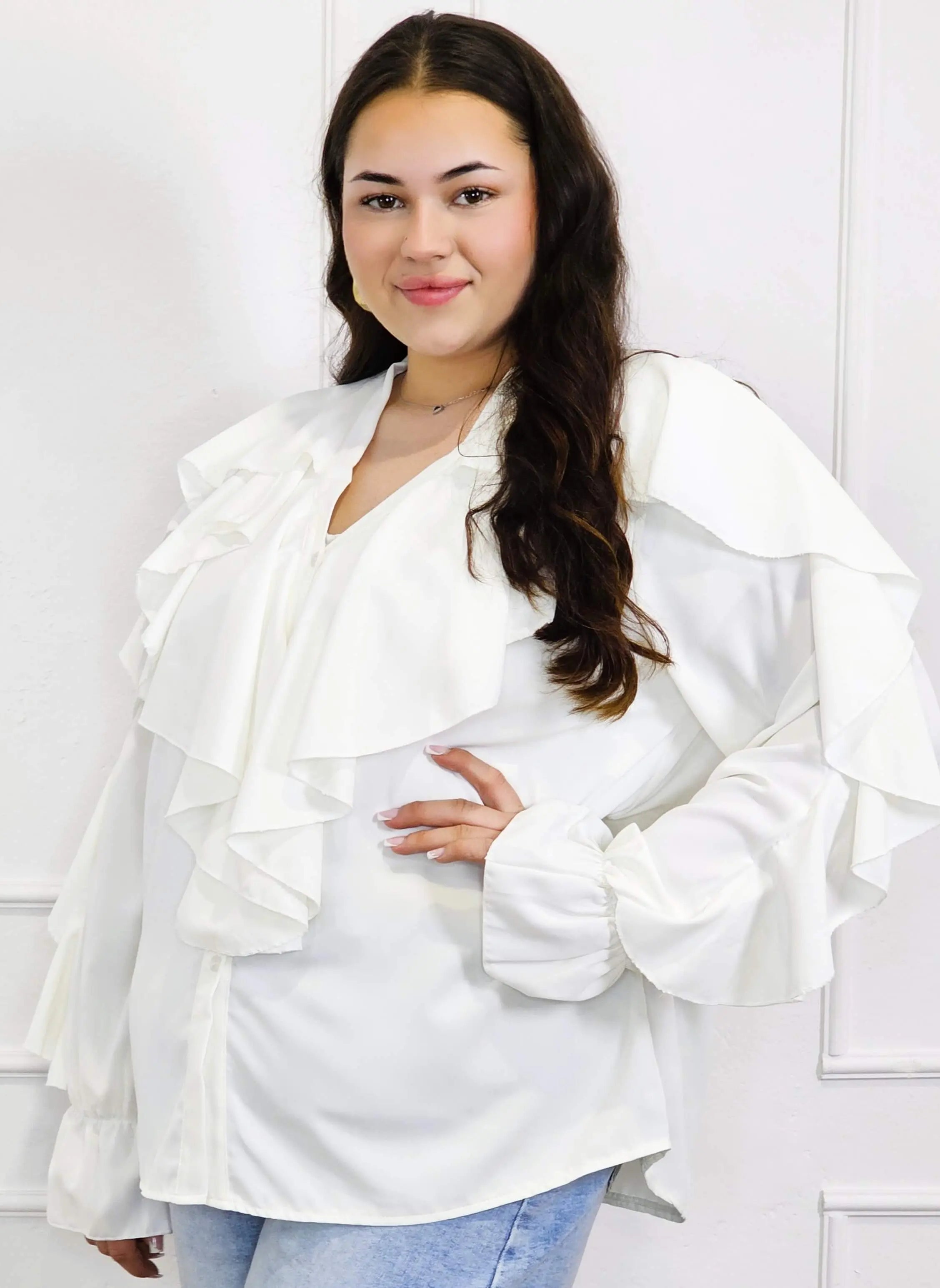 Bluzka plus size z falbanami – romantyczny szyk i wygoda w eleganckim stylu Stylowa XL