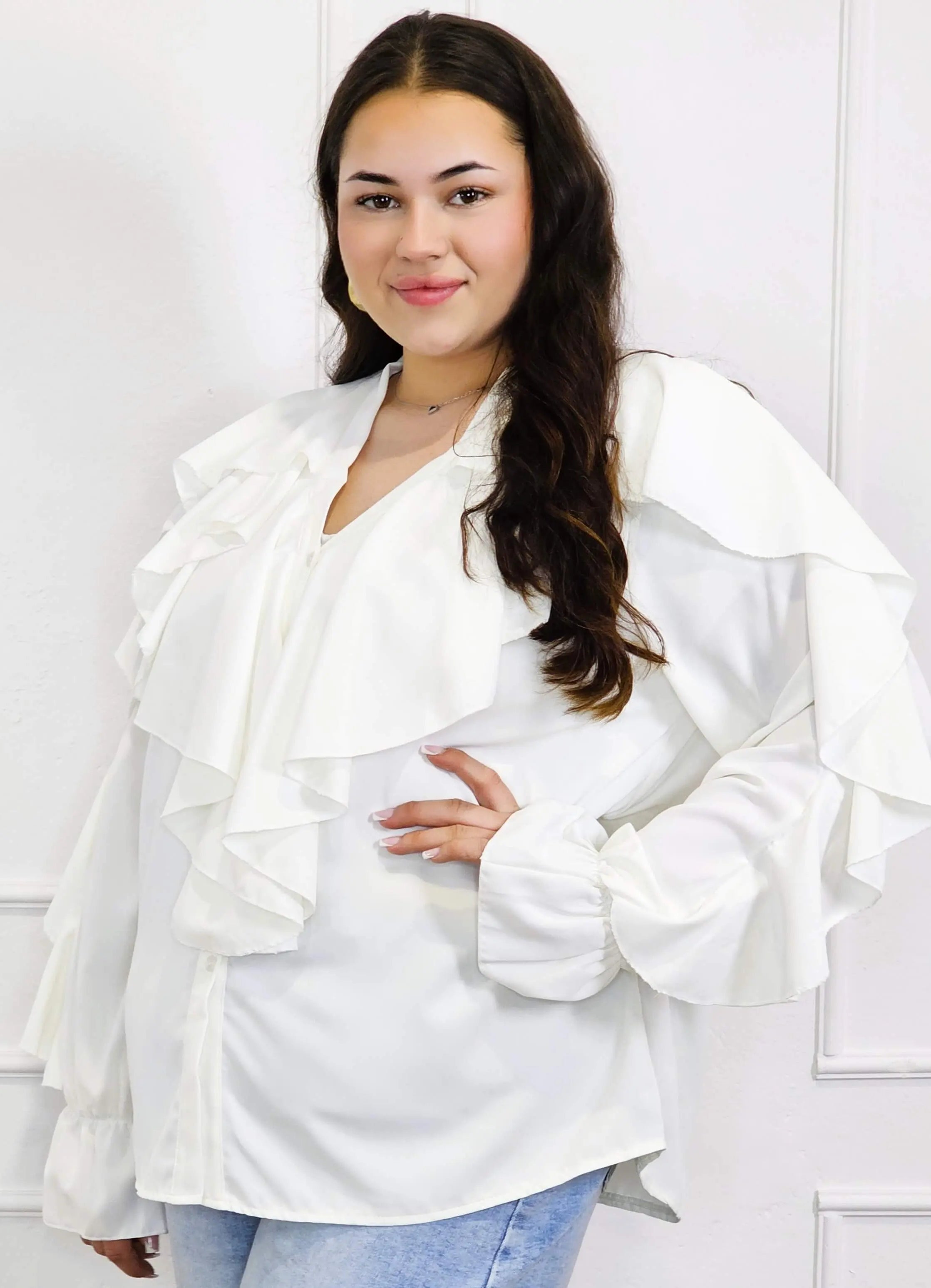 Bluzka plus size z falbanami – romantyczny szyk i wygoda w eleganckim stylu Stylowa XL
