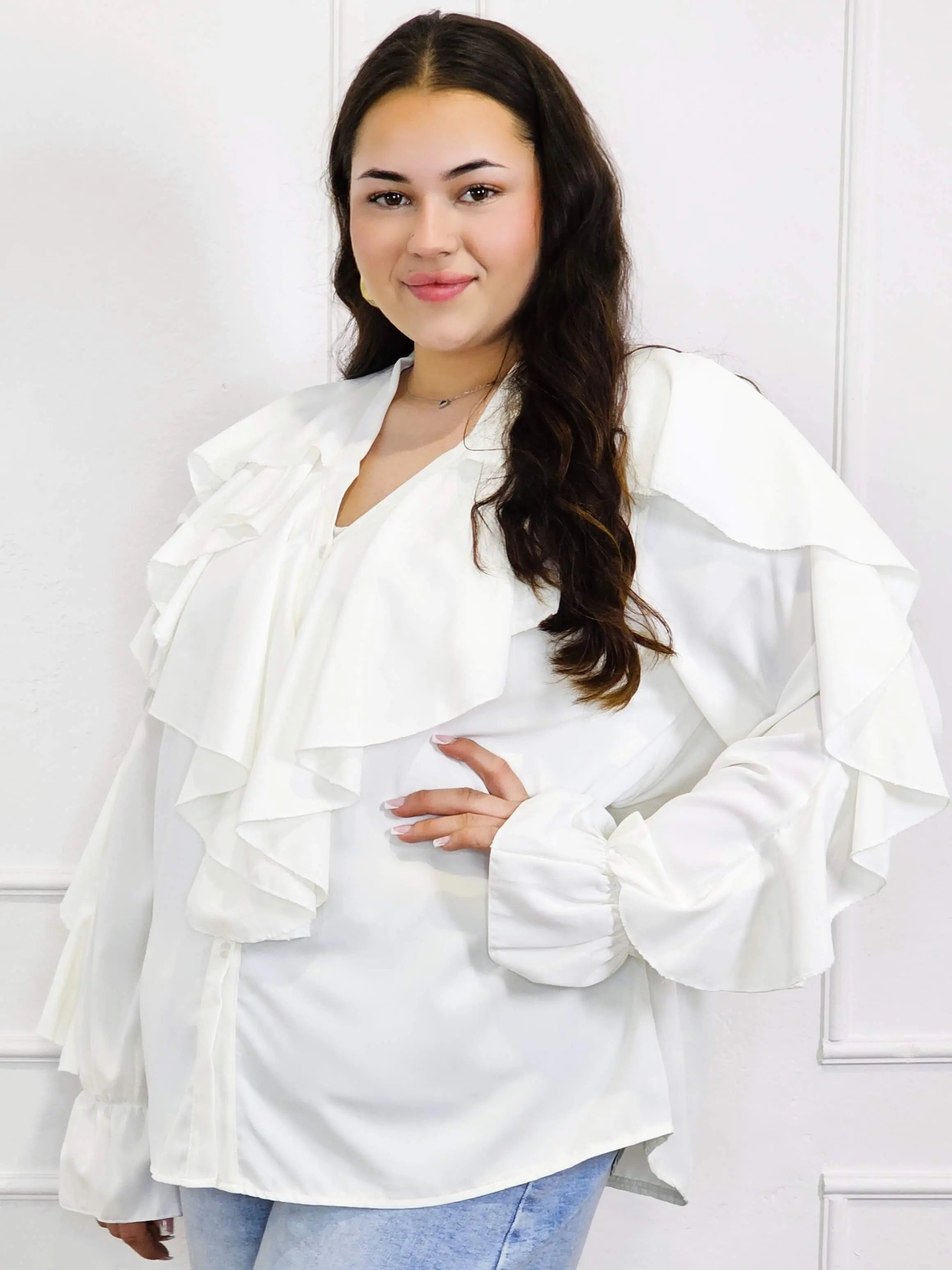 Bluzka plus size z falbanami – romantyczny szyk i wygoda w eleganckim stylu Stylowa XL