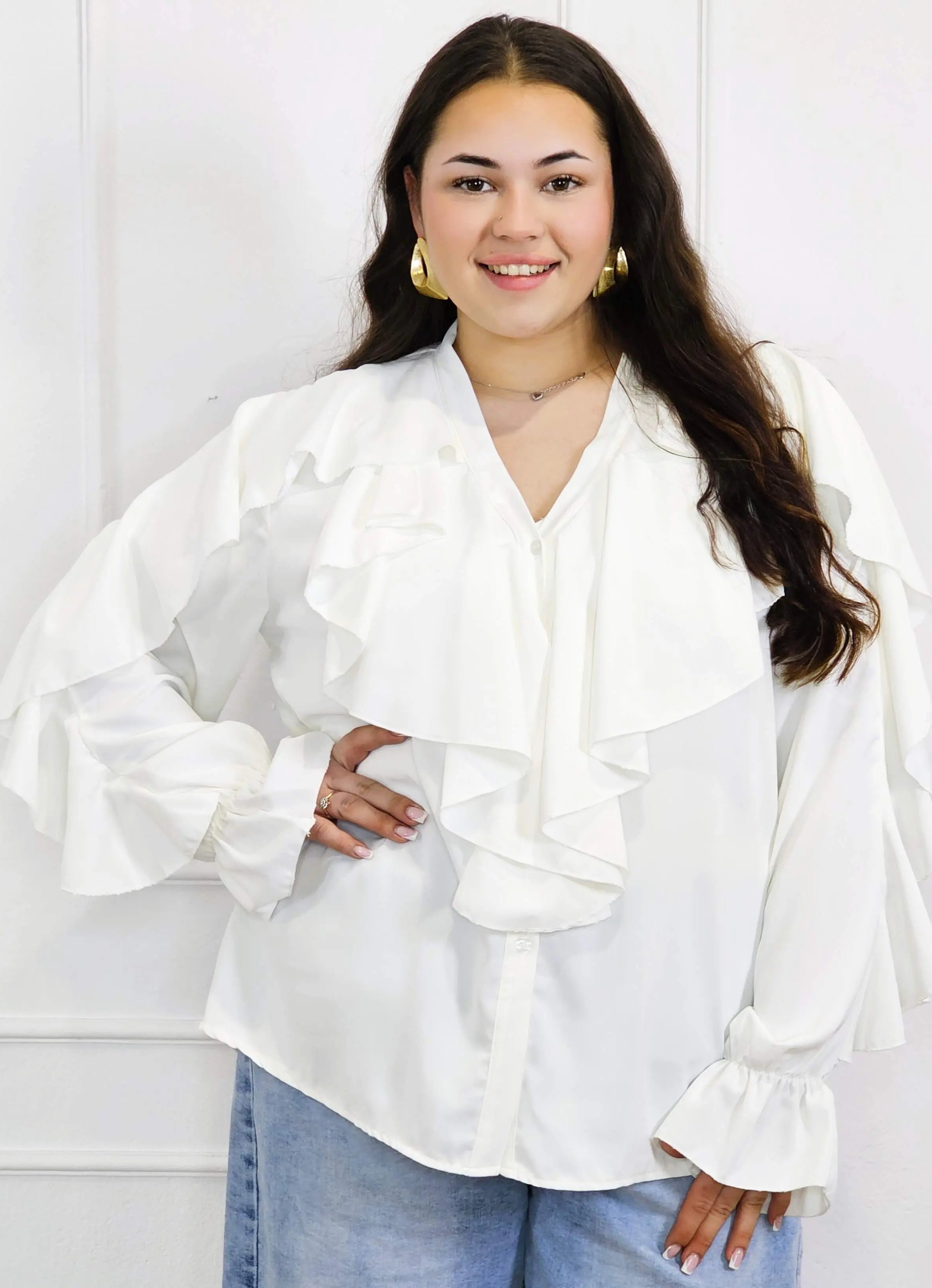Bluzka plus size z falbanami – romantyczny szyk i wygoda w eleganckim stylu Stylowa XL