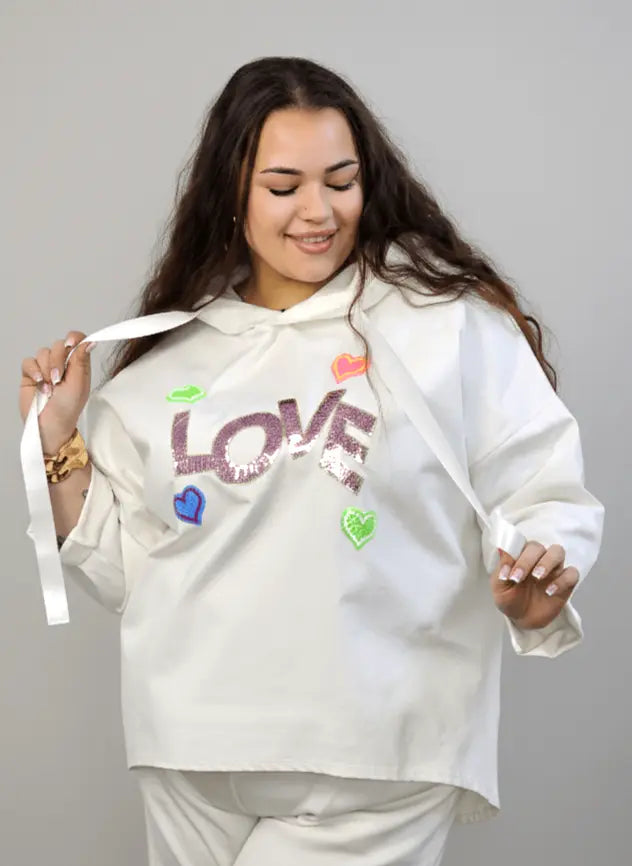 Bluzka plus size z kapturem LOVE – modna bluzka XXL Stylowa XL