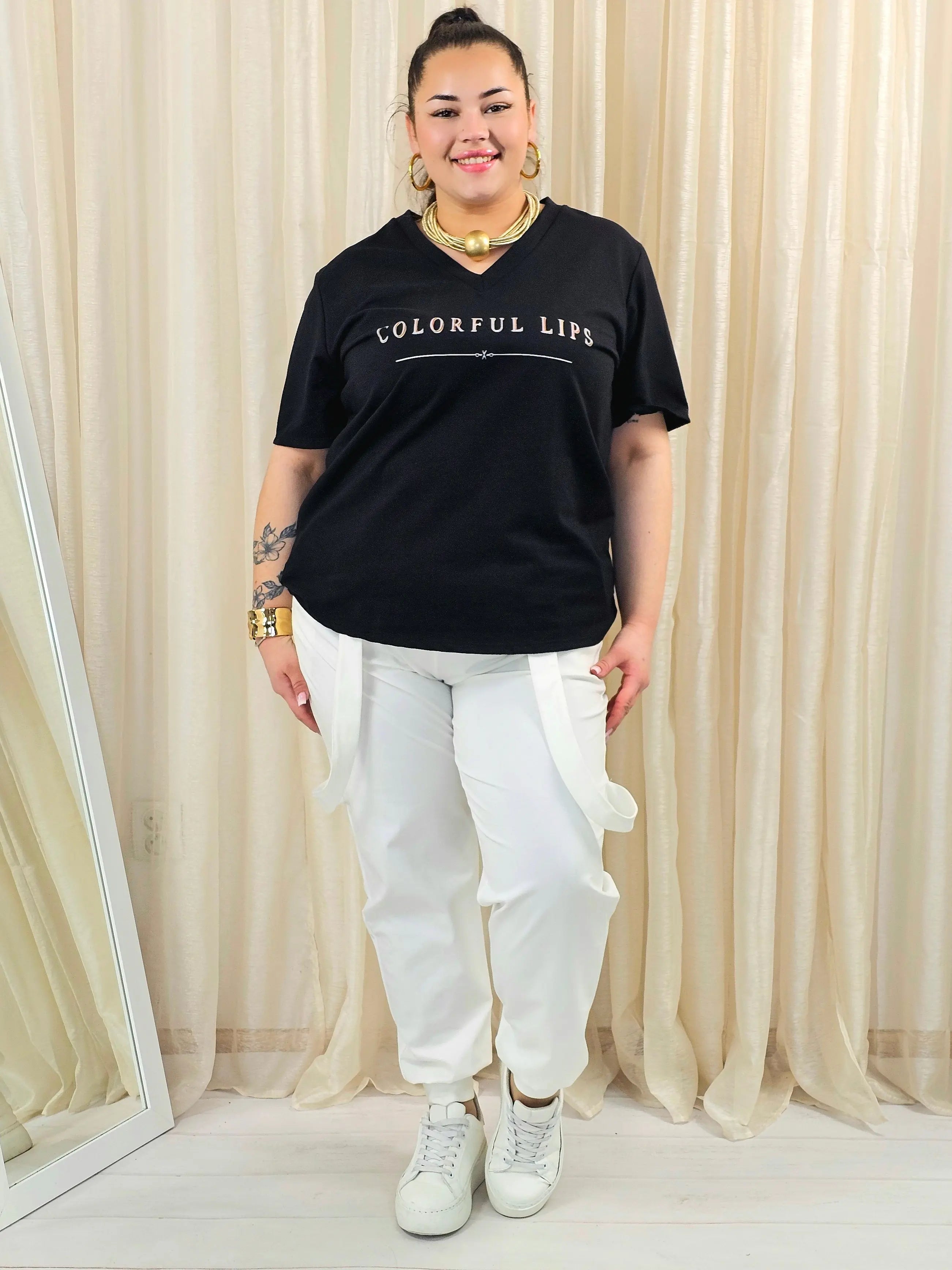 Bluzka plus size z nadrukiem Colorful Lips – modna i wygodna baza XXL Stylowa XL