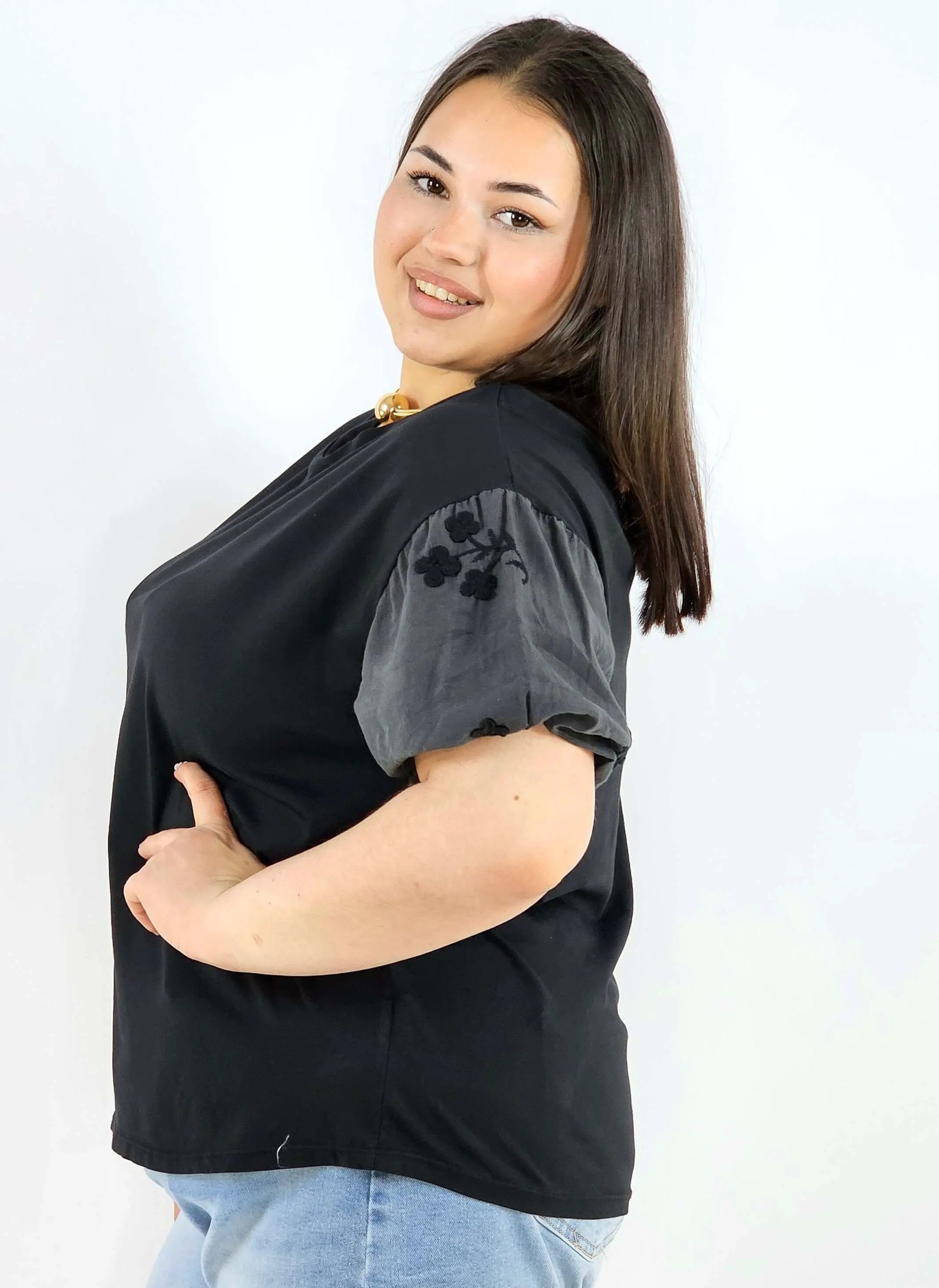 Bluzka plus size z ozdobnymi rękawami lekka i wygodna na co dzień Stylowa XL